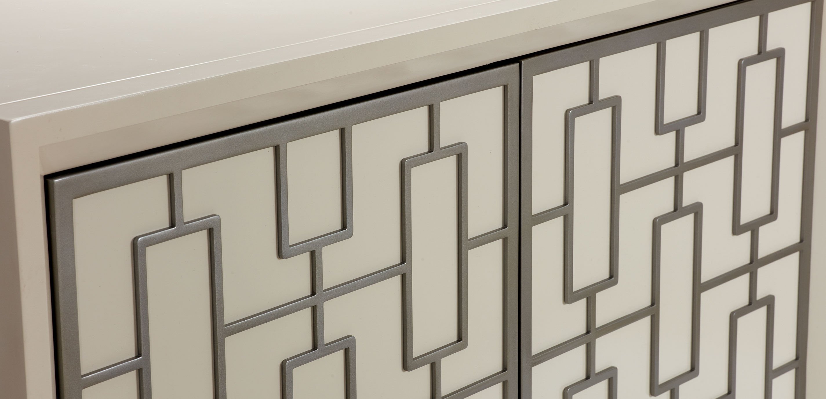 Bucannan Two-Door Accent Cabinet_4