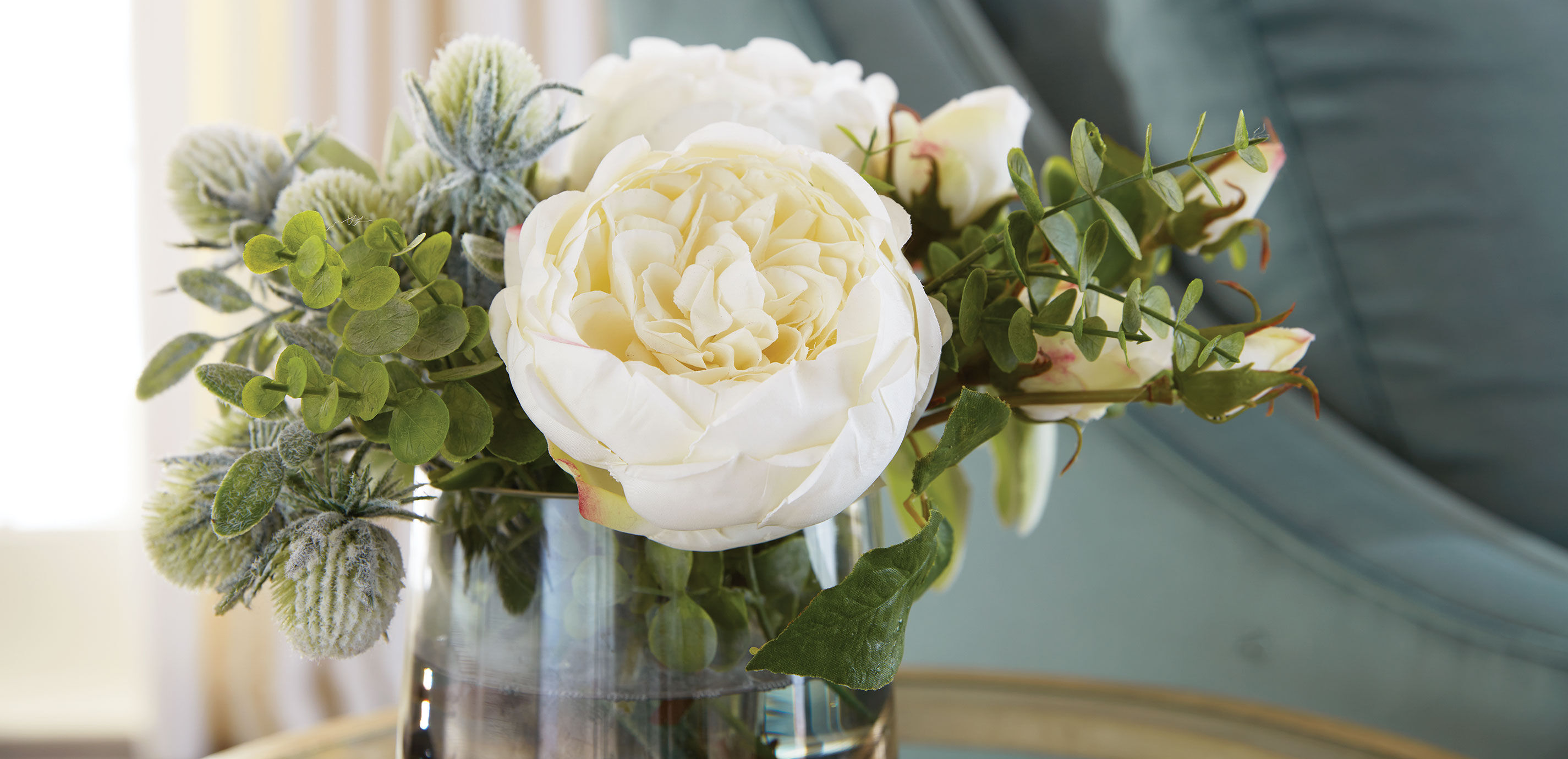 Rose Thistle Mix in Glass Vase_5