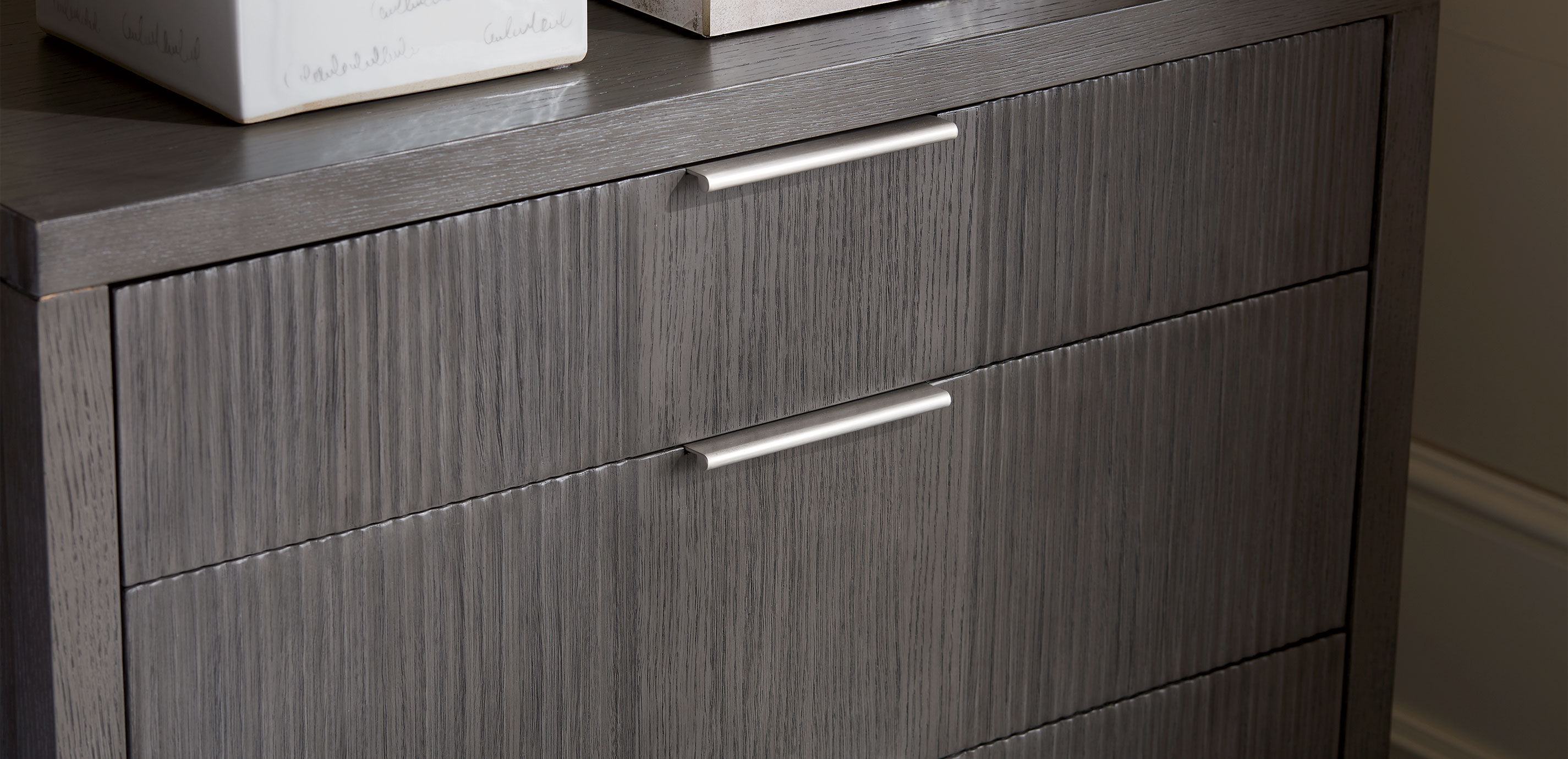 Valermo Three-Drawer Chest_6