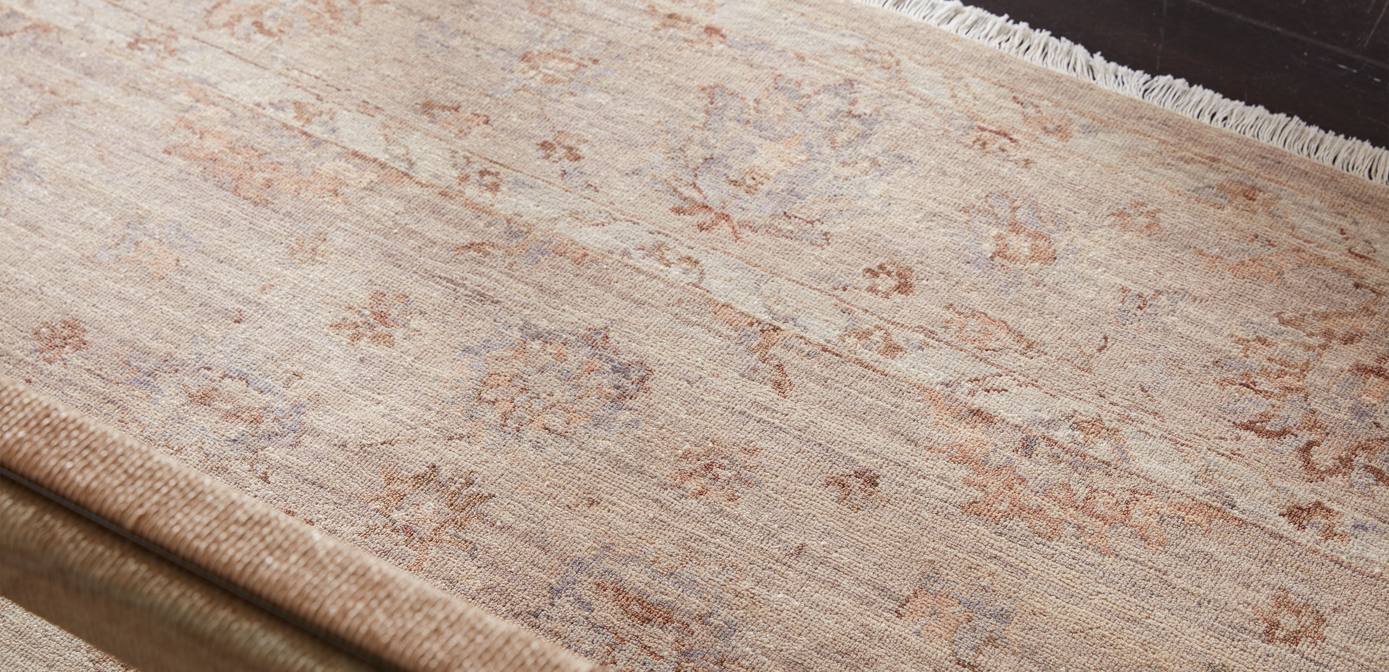 Modern Ziegler Persian-Inspired Rug_9