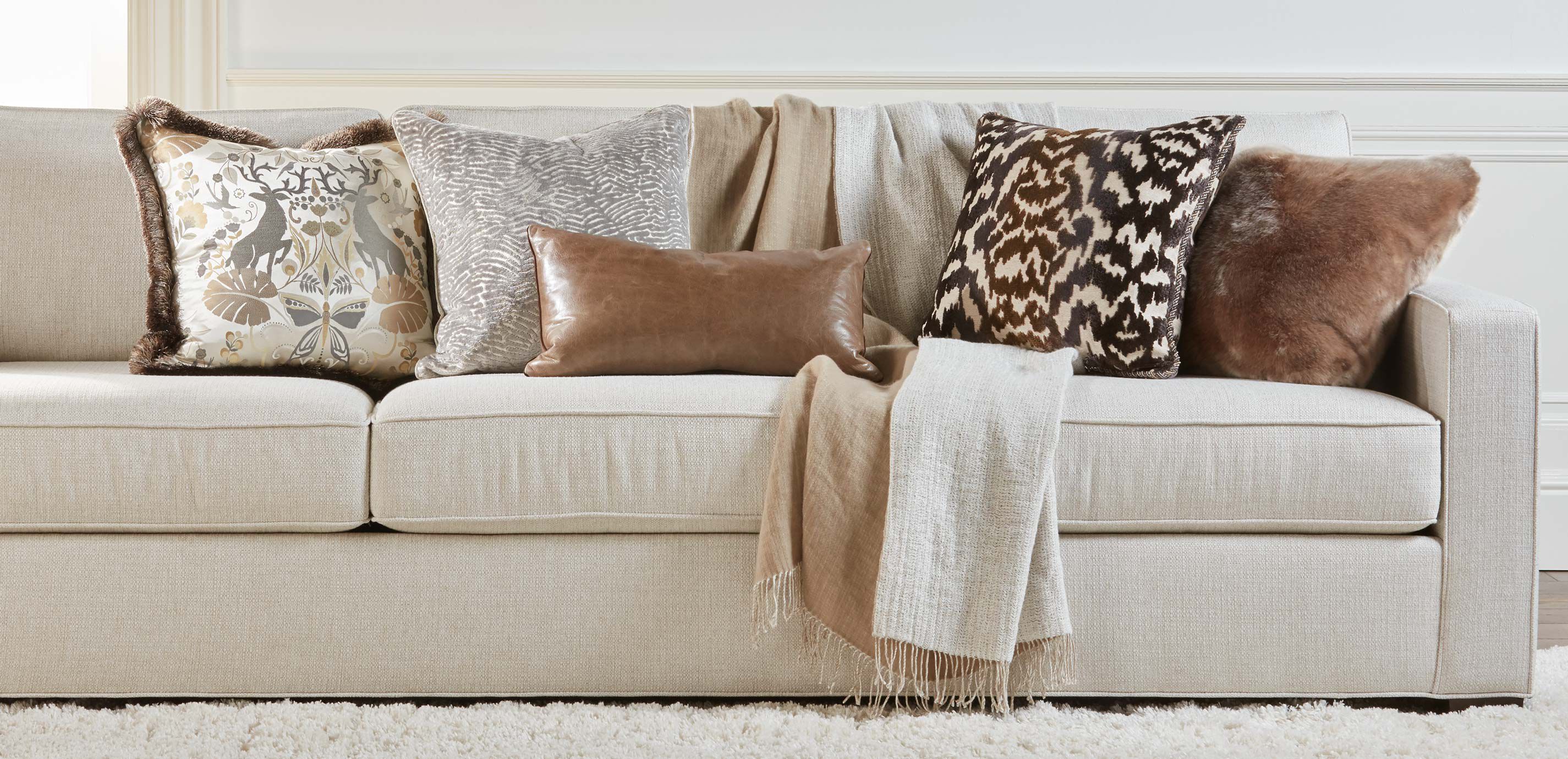 Flora and Fauna Jacquard Pillow_9