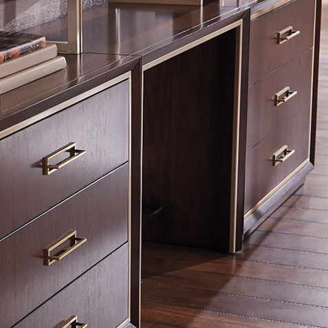 Faraday Classic Bridge Desk Product Tile Hover Image 279300