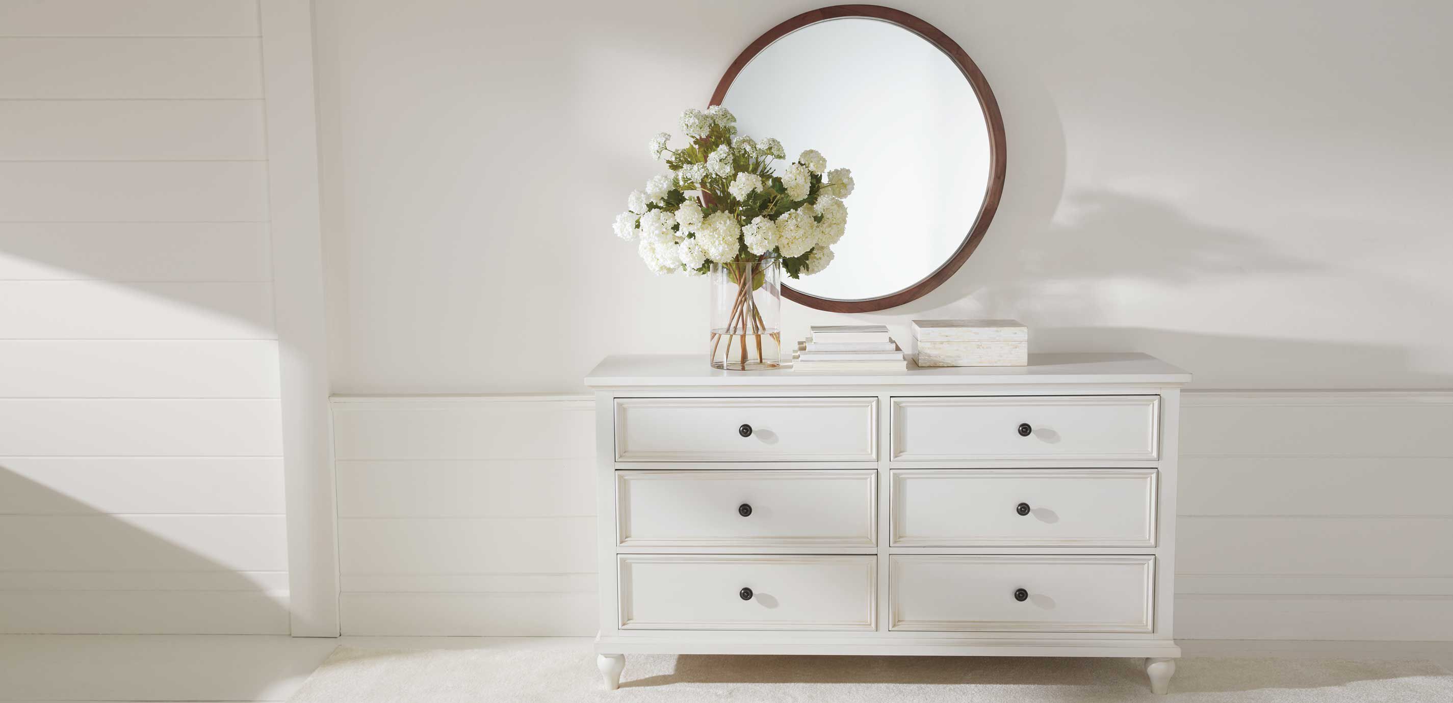 Ethan allen reagan store dresser
