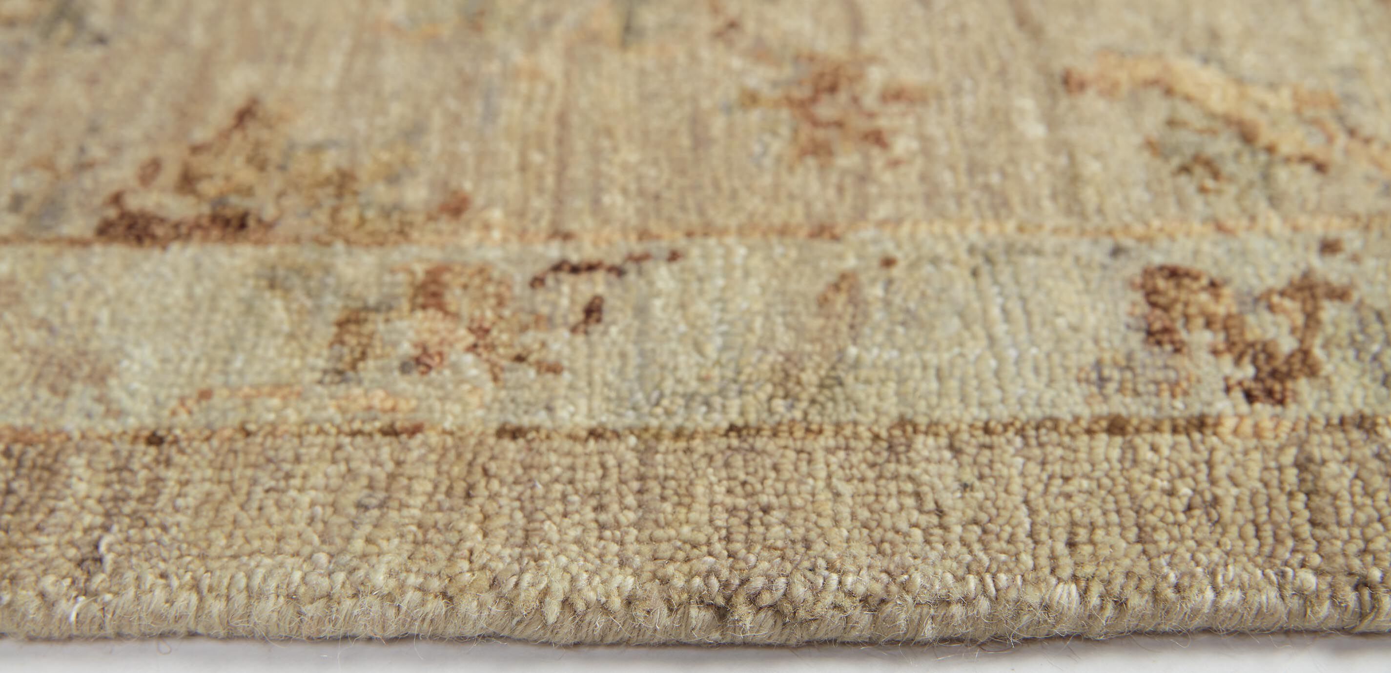 Modern Ziegler Persian-Inspired Rug_4