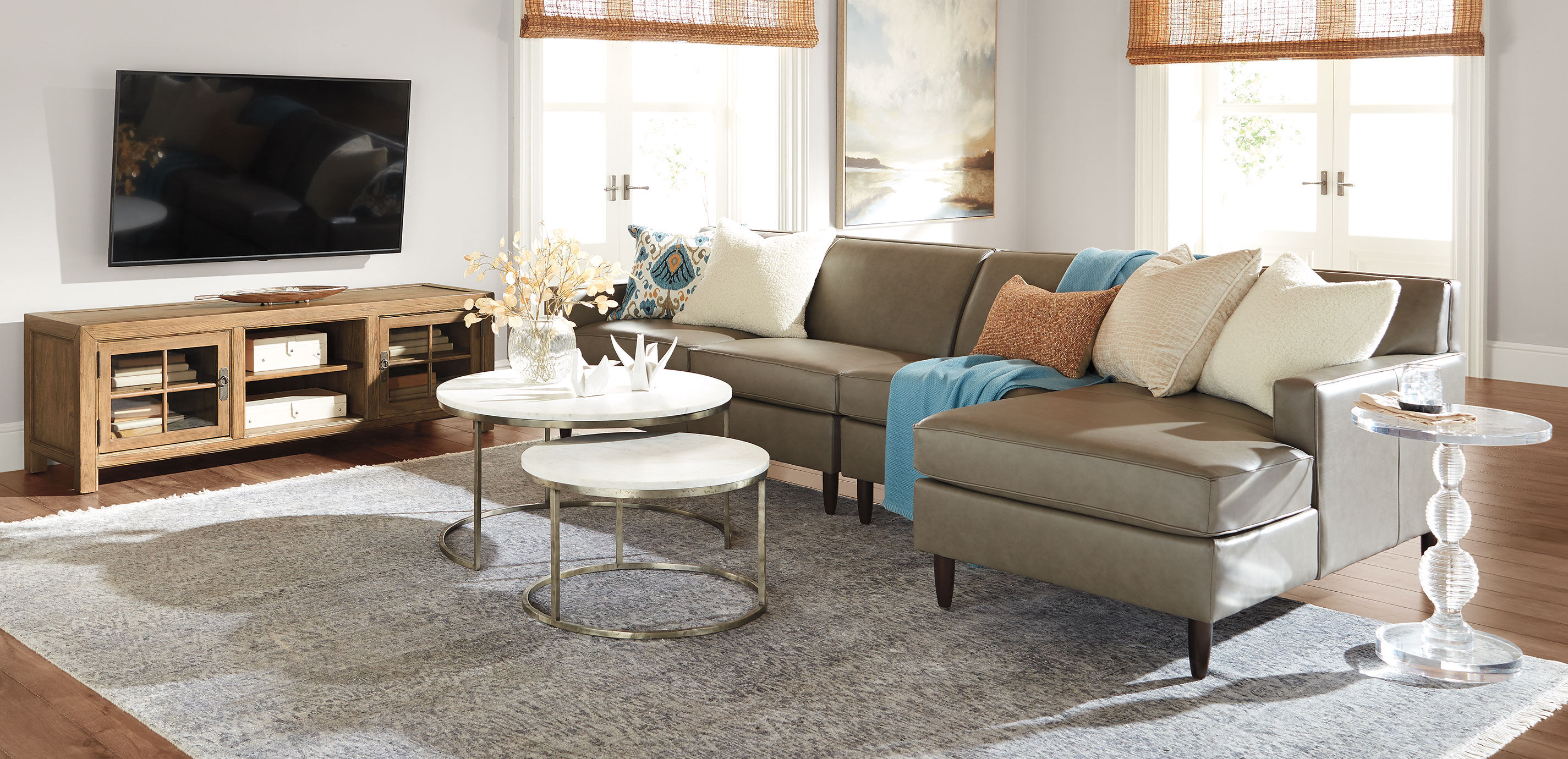 Bayliss Round Nesting Coffee Tables_11