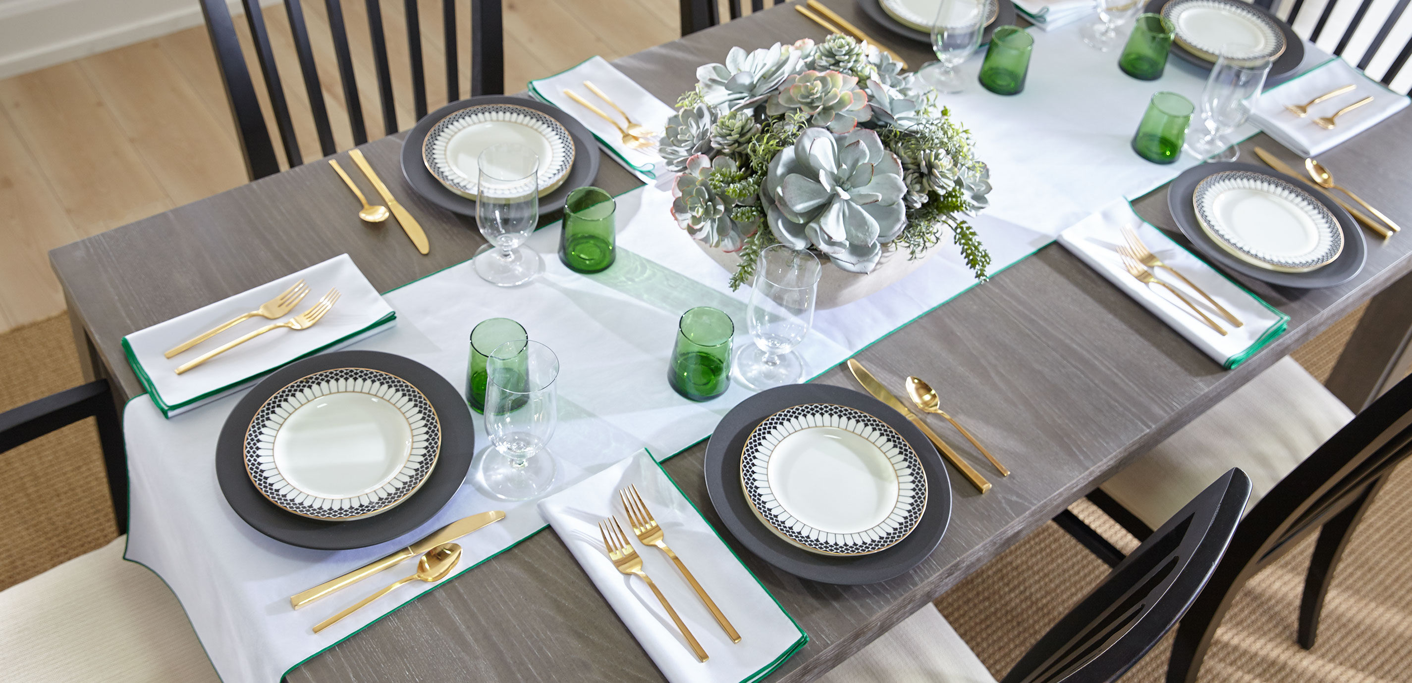 Arlo Custom Embroidered Cloth Placemats, Set of 4_2