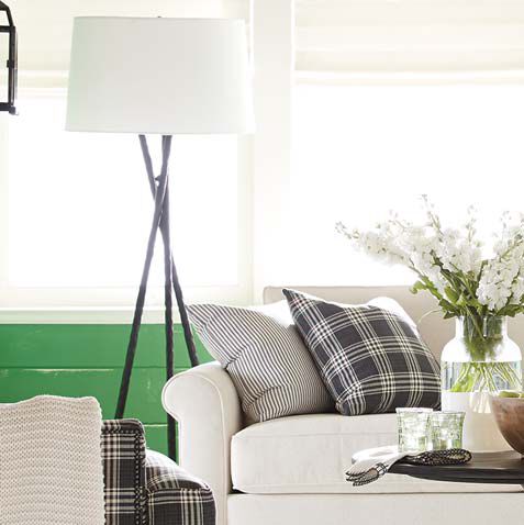 Milania Floor Lamp Product Tile Hover Image 092006