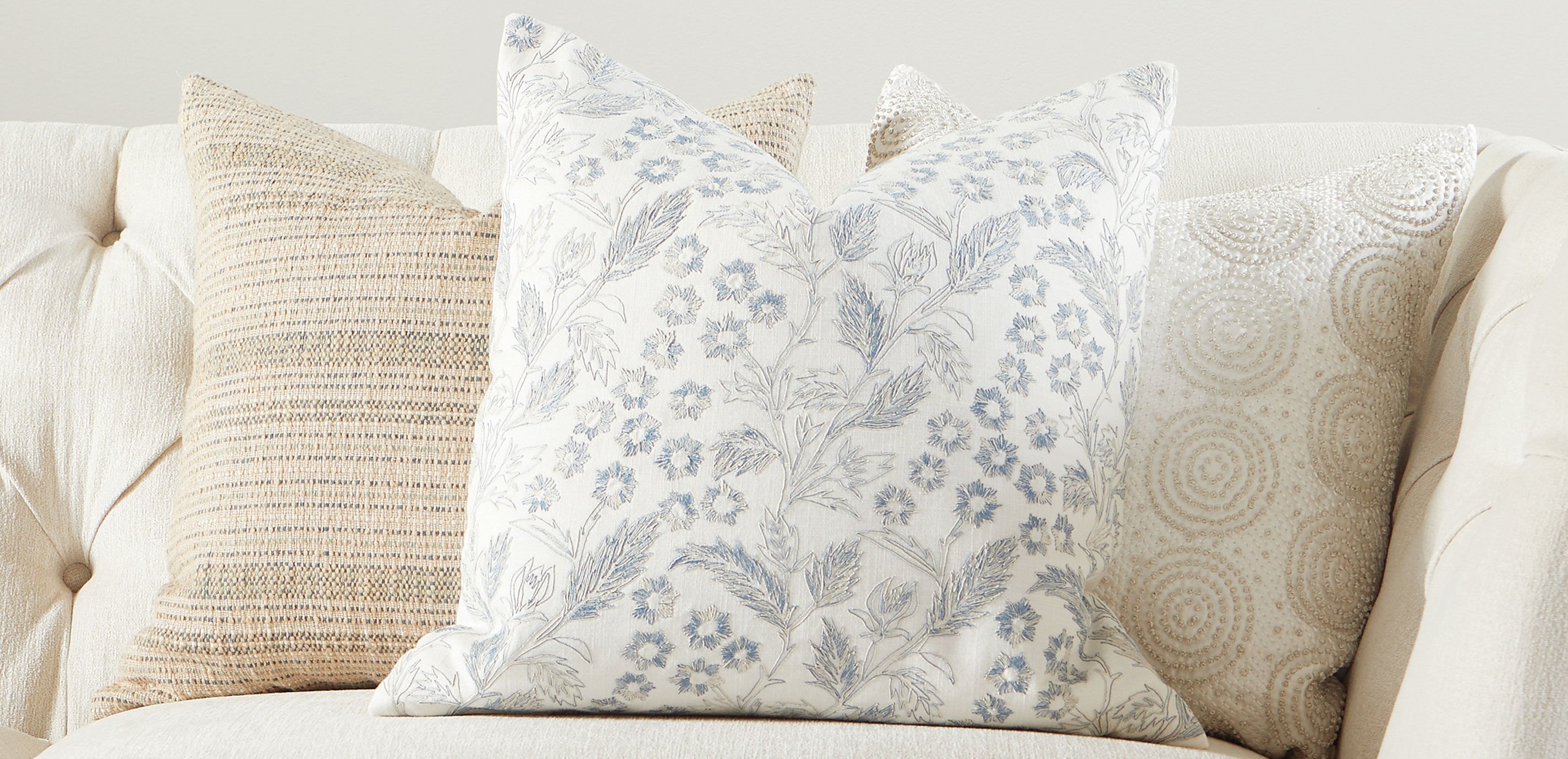Blue Floral Scribble Pillow_4