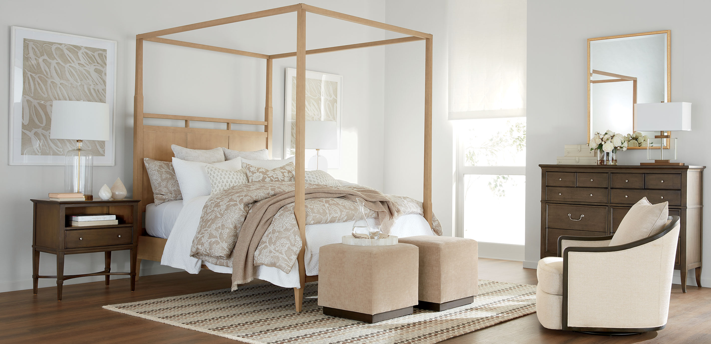 Maeva Wood Frame Swivel Chair_8