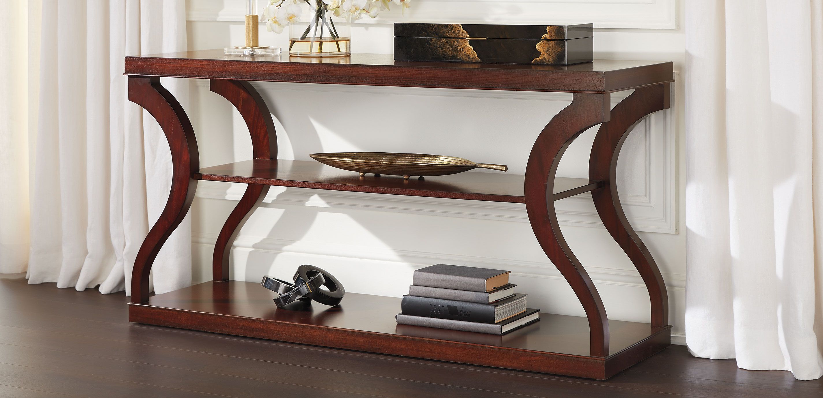 Donatella Console, Dark Sable_4