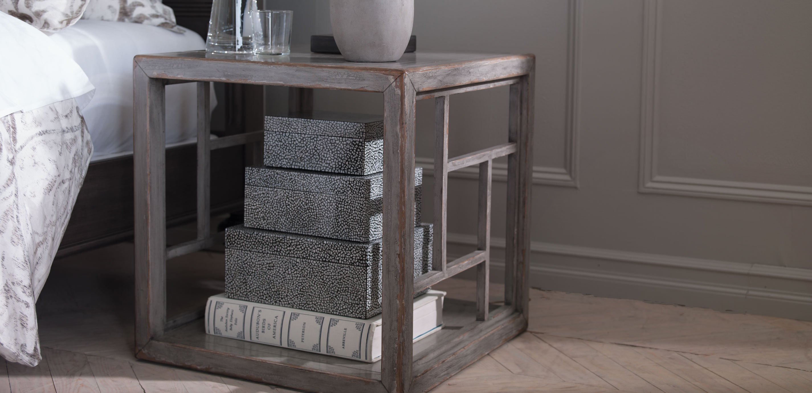 Dynasty Fretwork Side Table_15