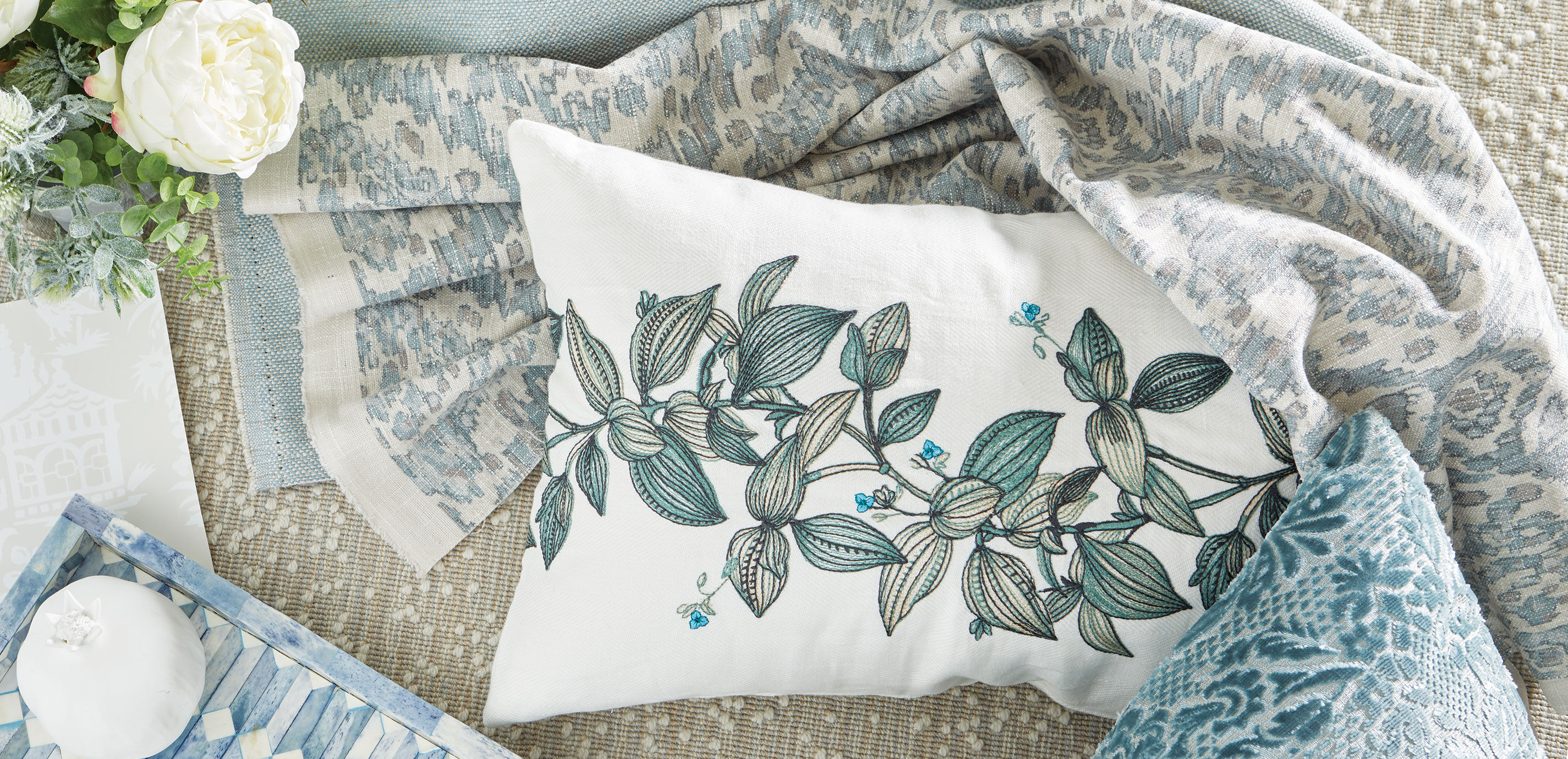Leafy Vine Embroidered Lumbar Pillow_5
