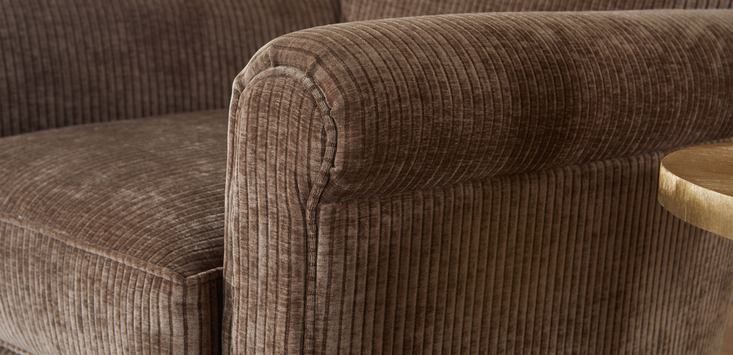 Turner Roll-Arm Swivel Chair_6