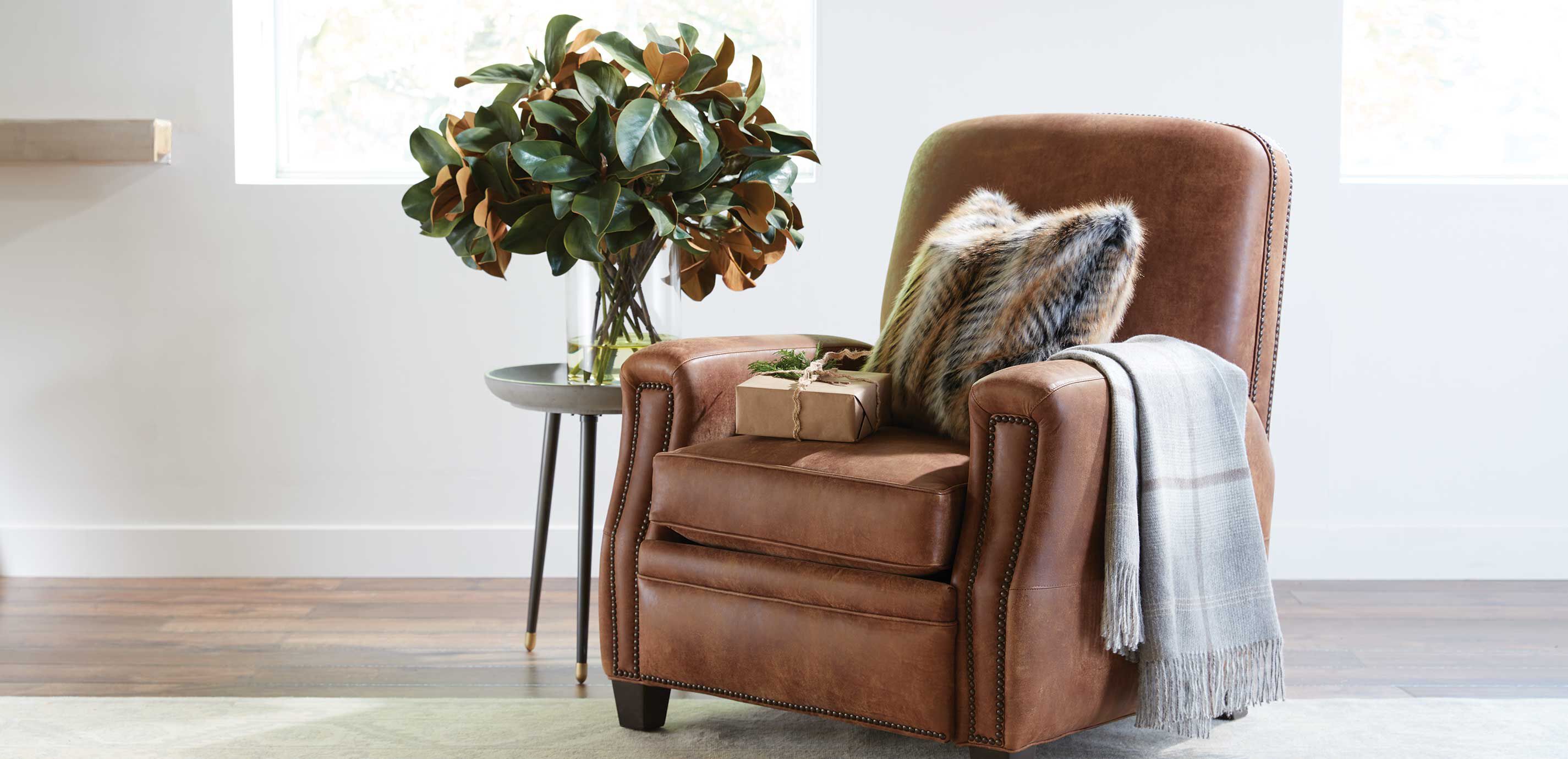 Magnolia Leaves Watergarden_2