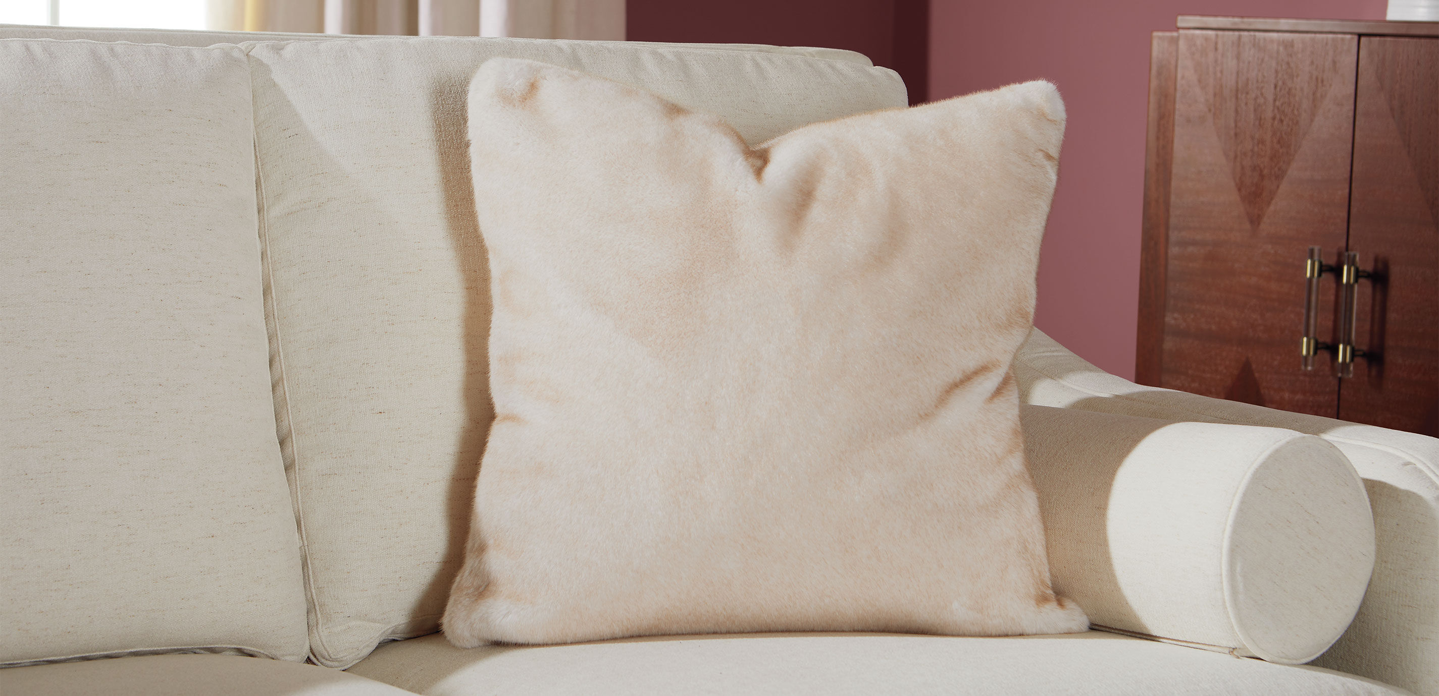 Blonde Mink Faux Fur Pillow_2