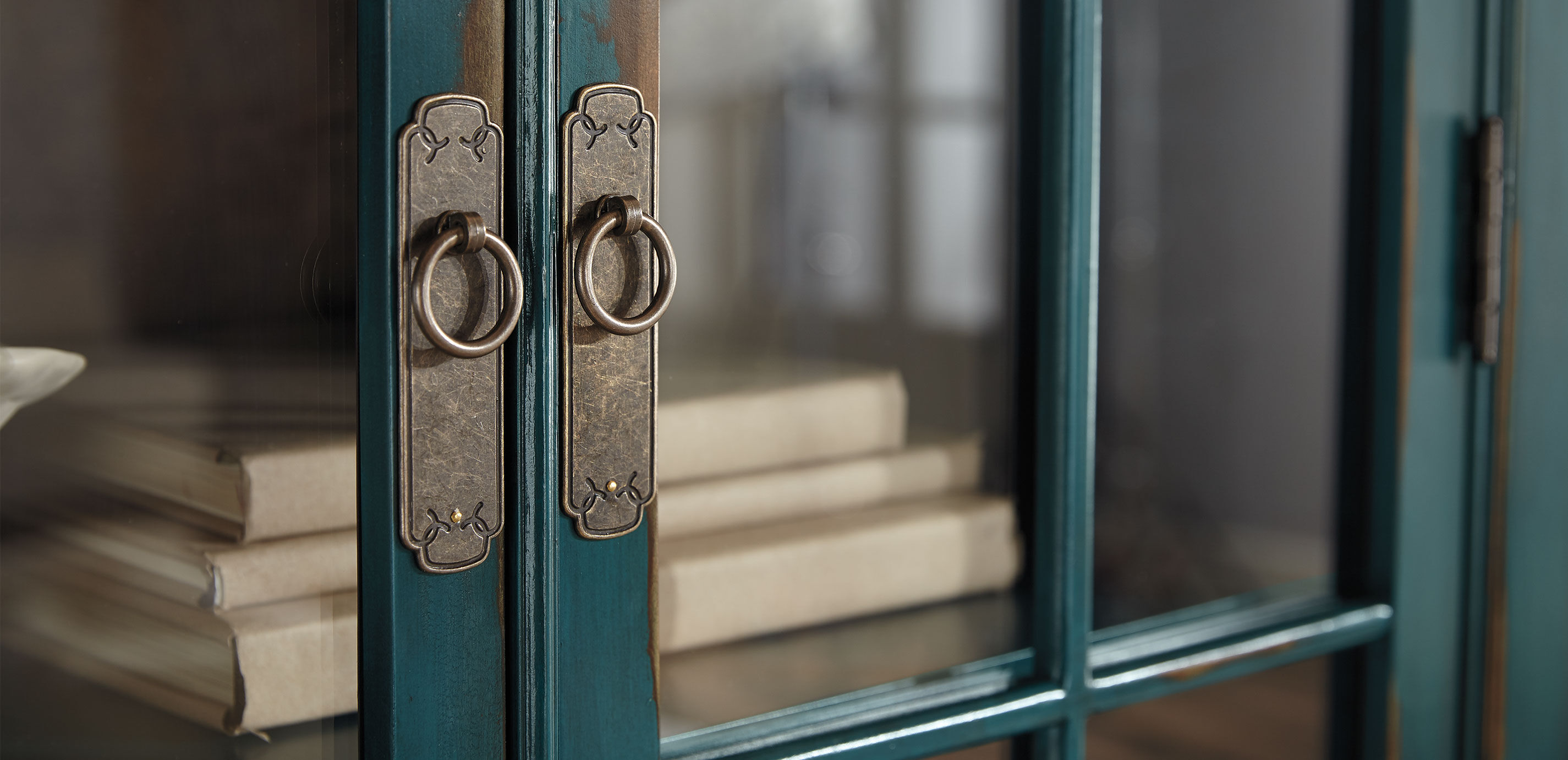 Ming Tall Display Cabinet_13