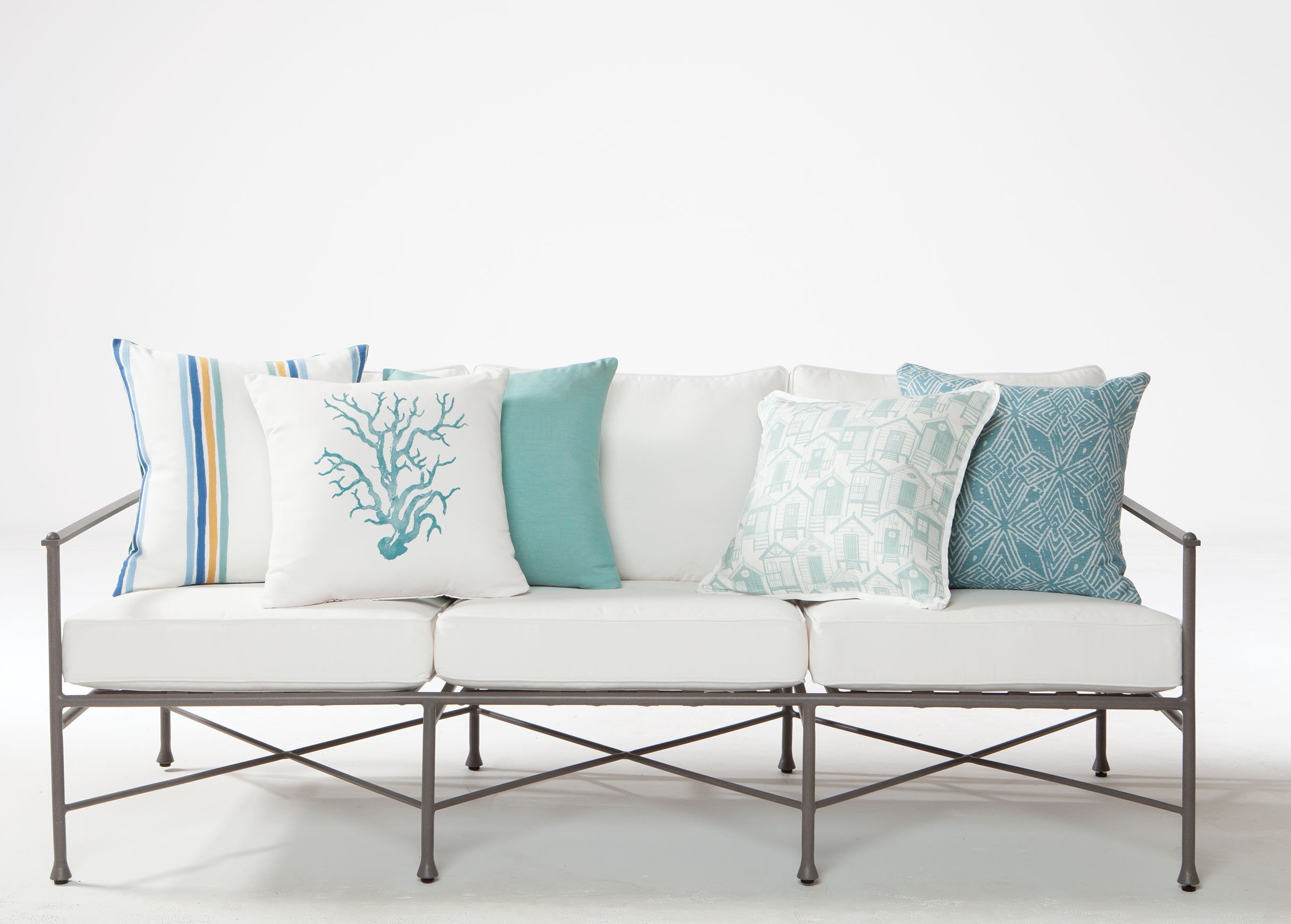 Outdoor Striped Pillow_3