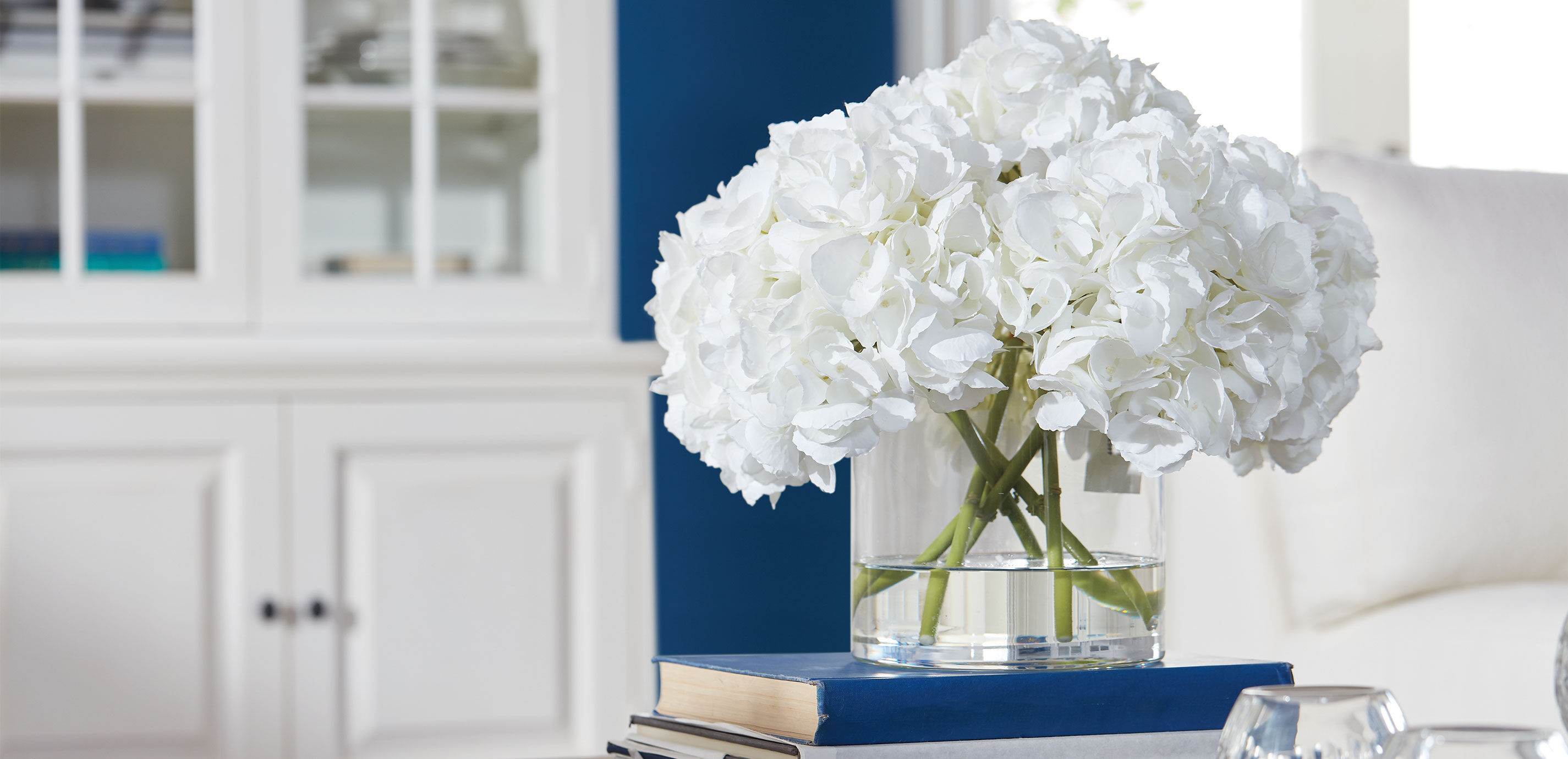 White Hydrangea Watergarden_3