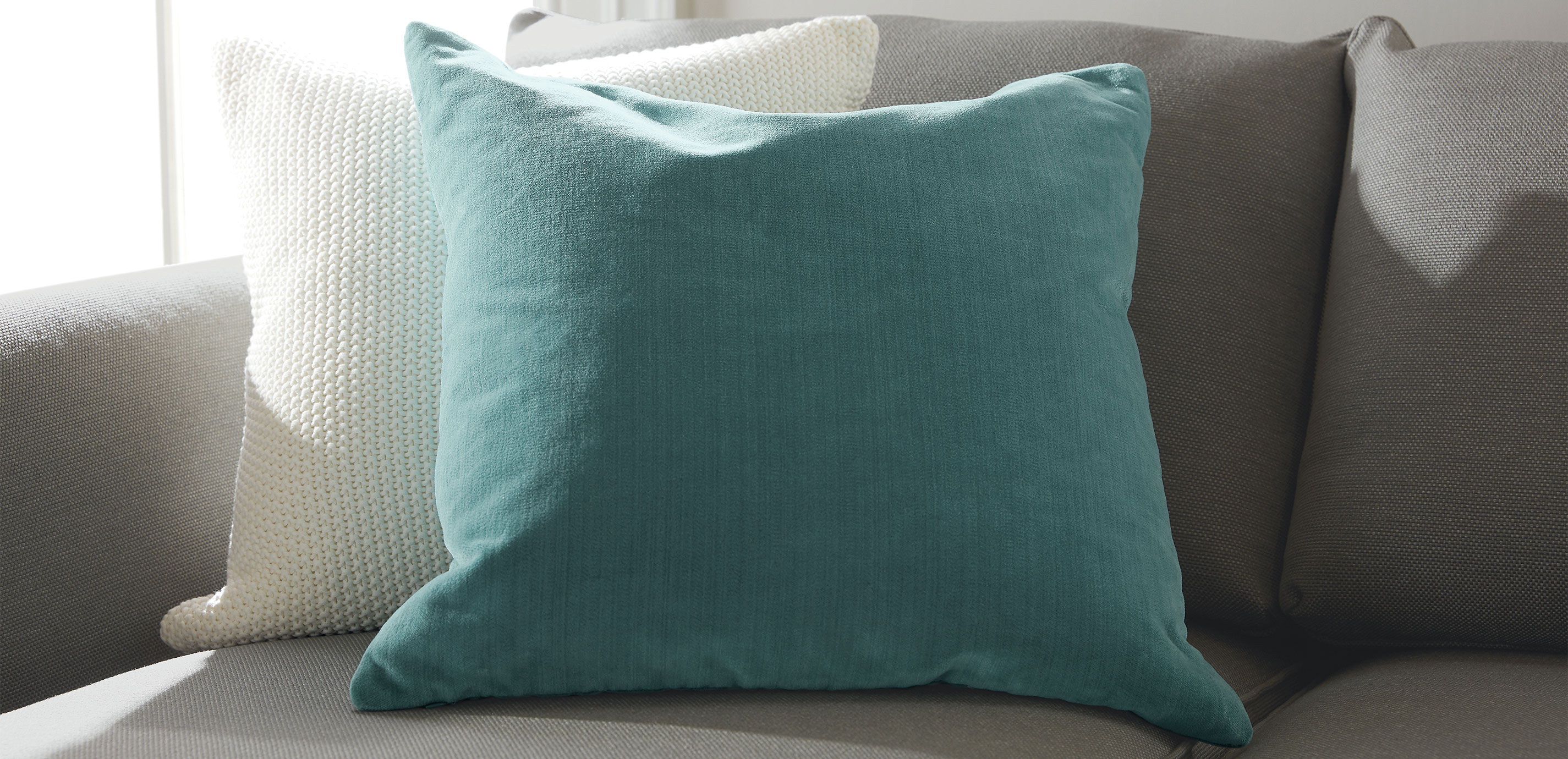 Velvet Square Pillow_3