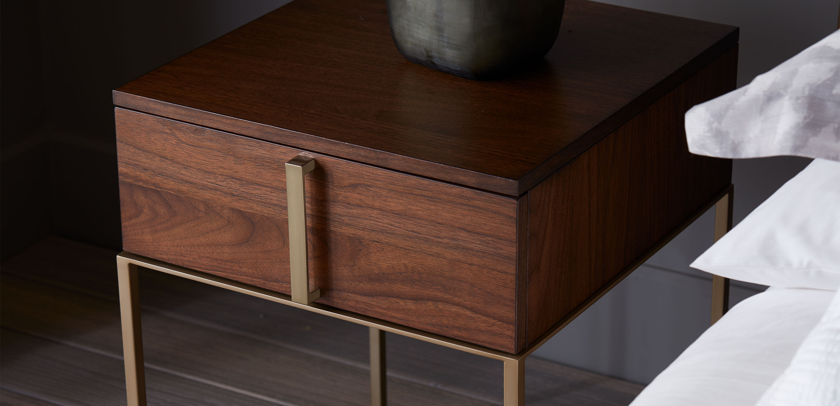 Montclaire Small Night Table_4