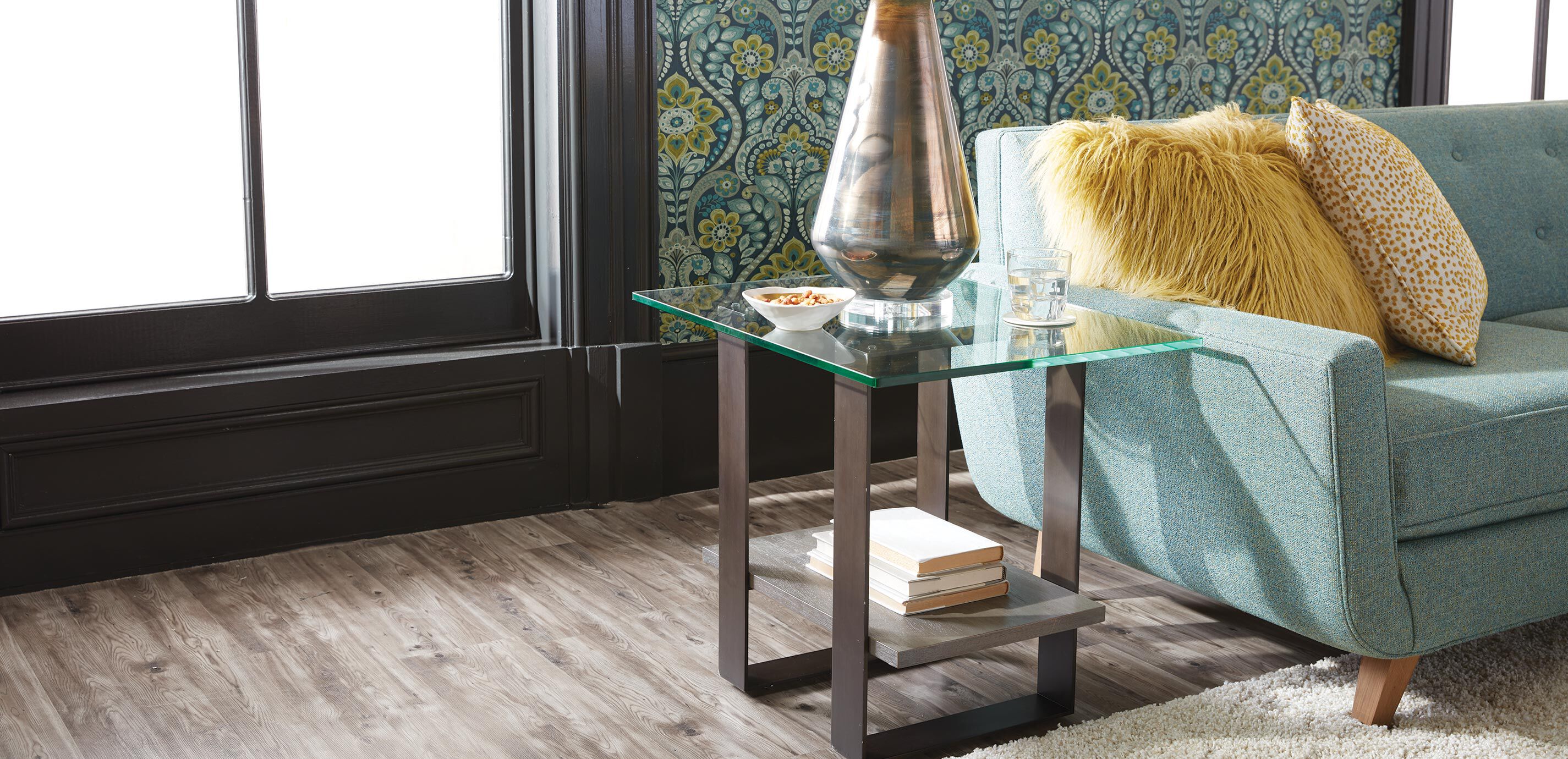 Rosemoor Glass-Top End Table_6