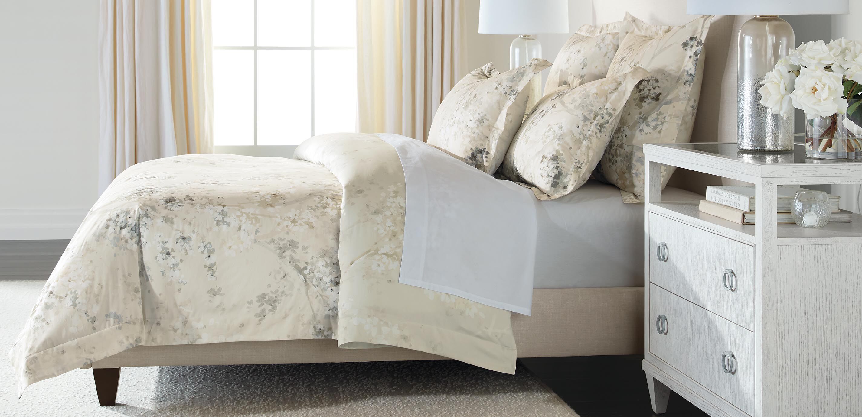 Spring Hana Duvet Cover and Shams Set_1