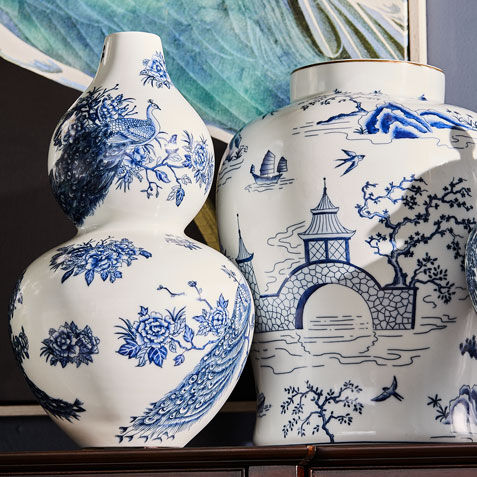 Peacock Porcelain Gourd Vase Product Tile Hover Image 432430