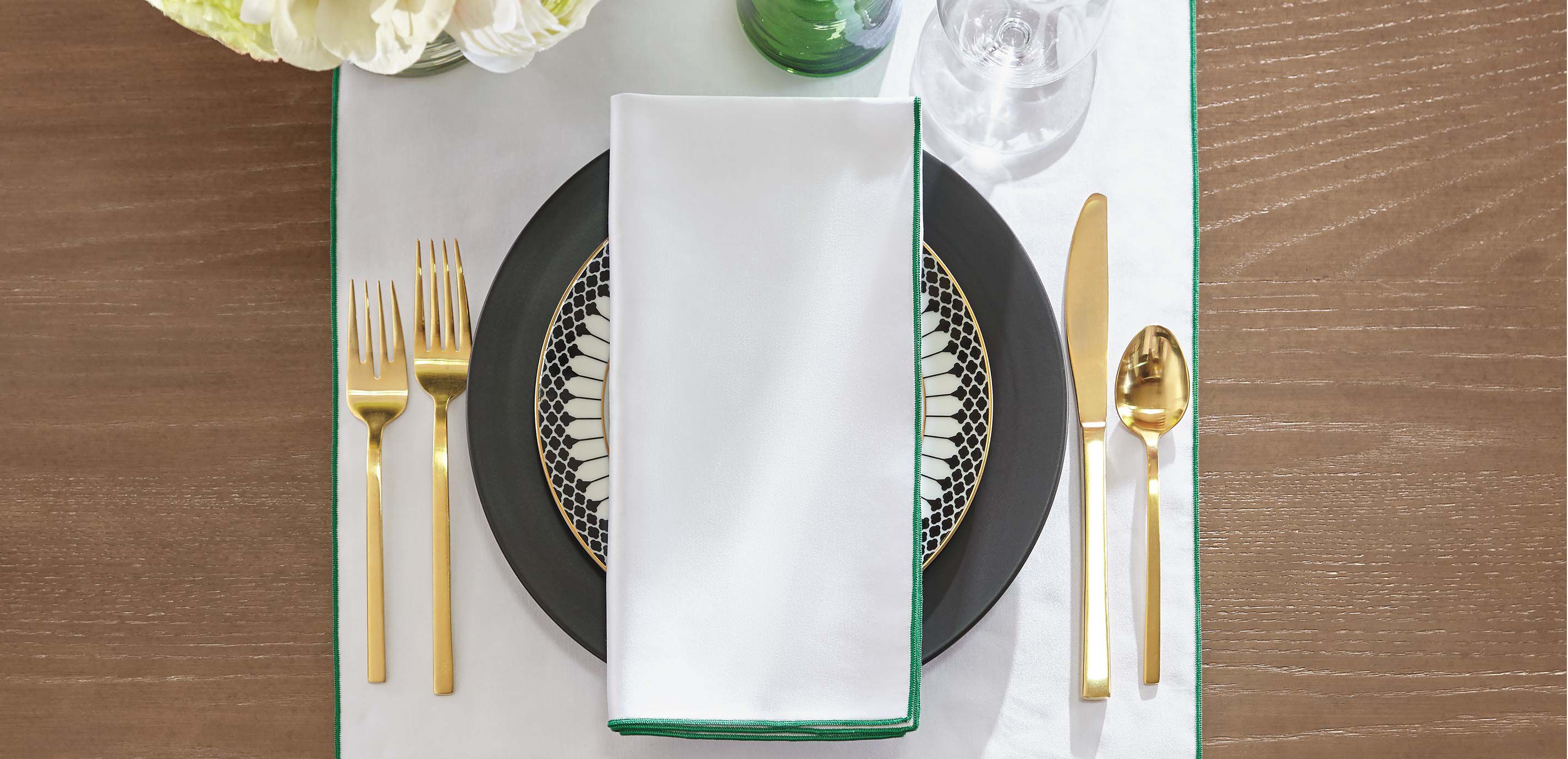 Arlo Custom Embroidered Cloth Placemats, Set of 4_5