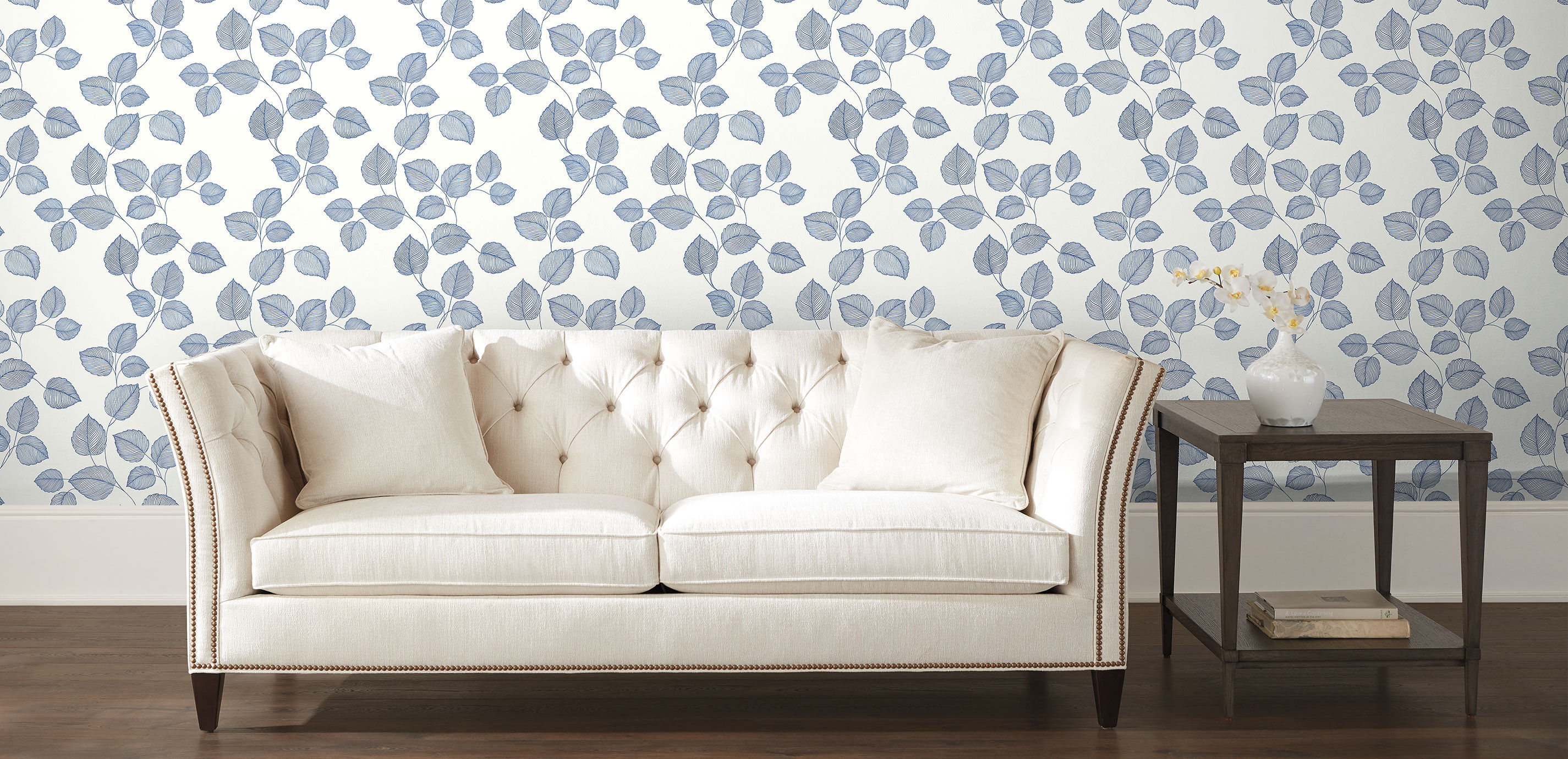 Dainty Leaf Wallpaper_1