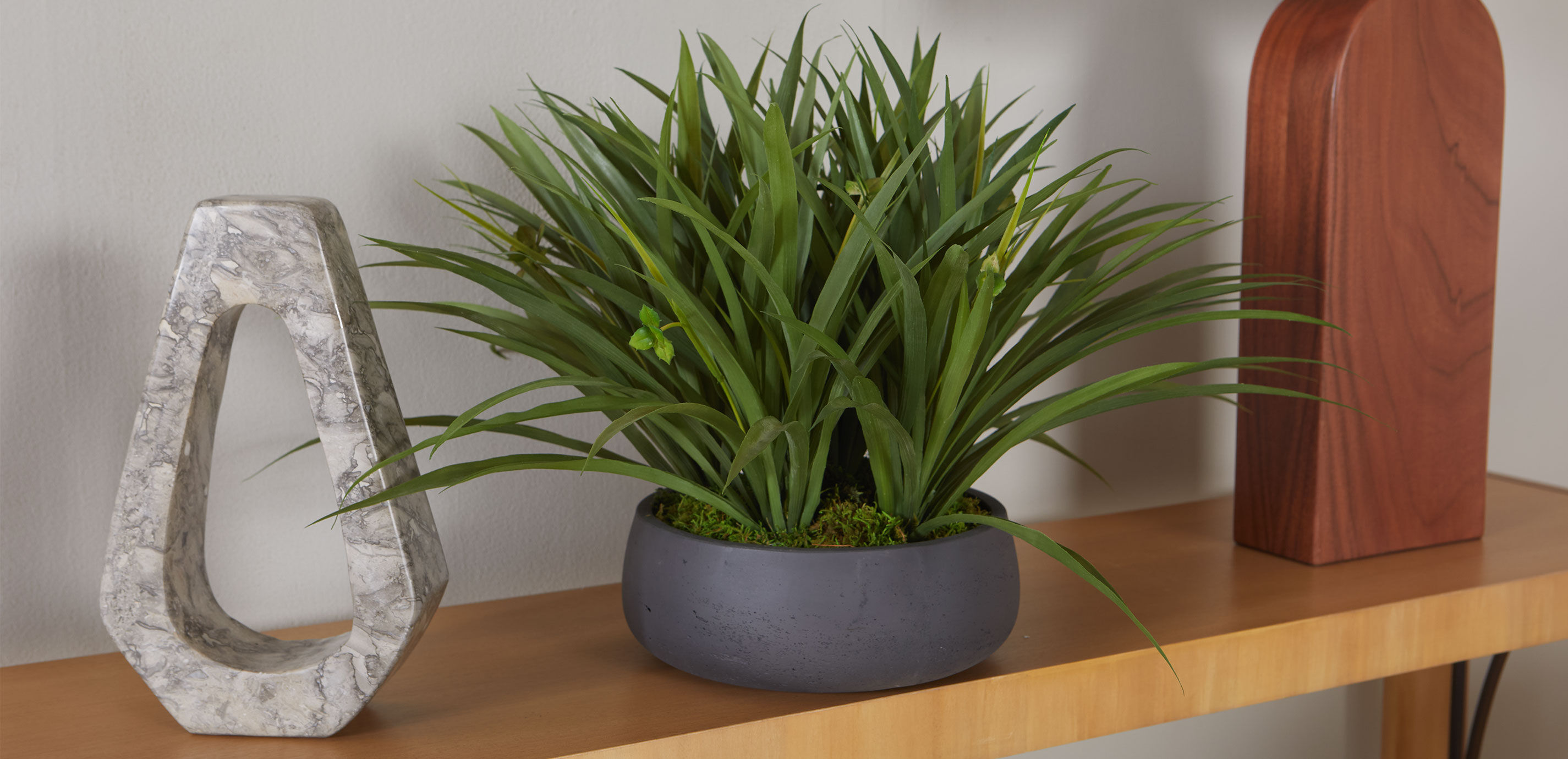 Grass Arrangement in Black Pot_5