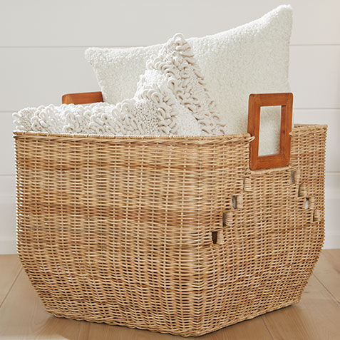 Square Wicker Basket with Wood Handle Product Tile Hover Image 432471   NAT