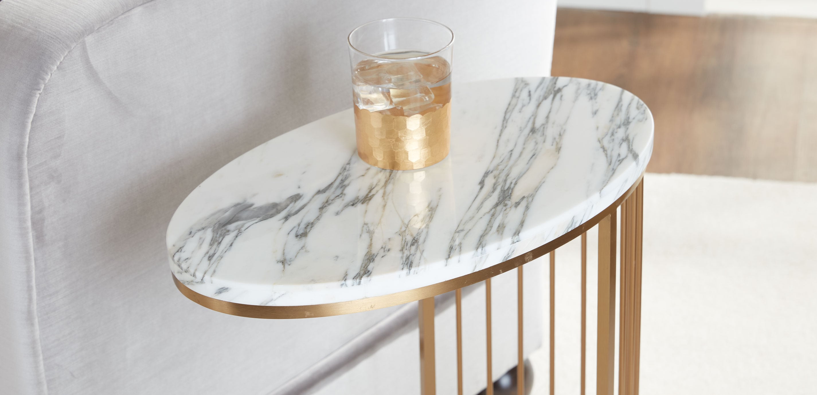 Celia Pull-Up Accent Table_7