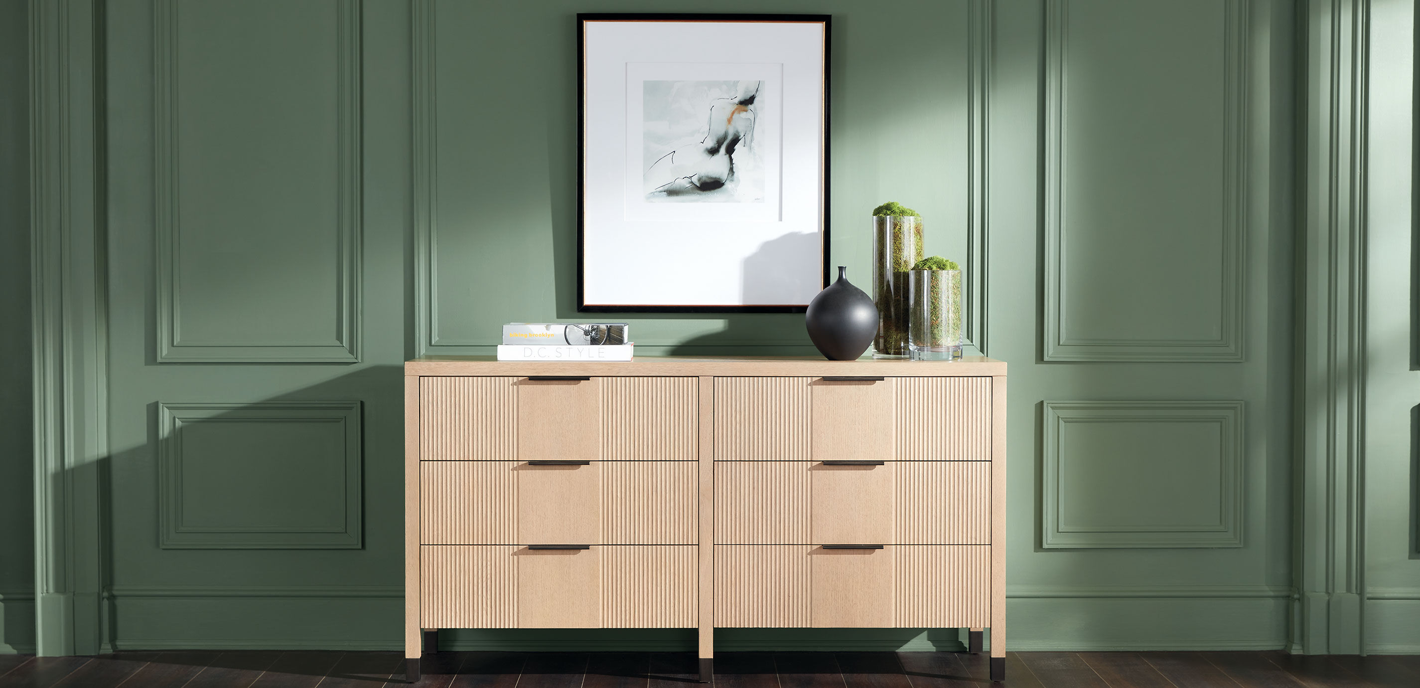 Issa Round Black Vase_8