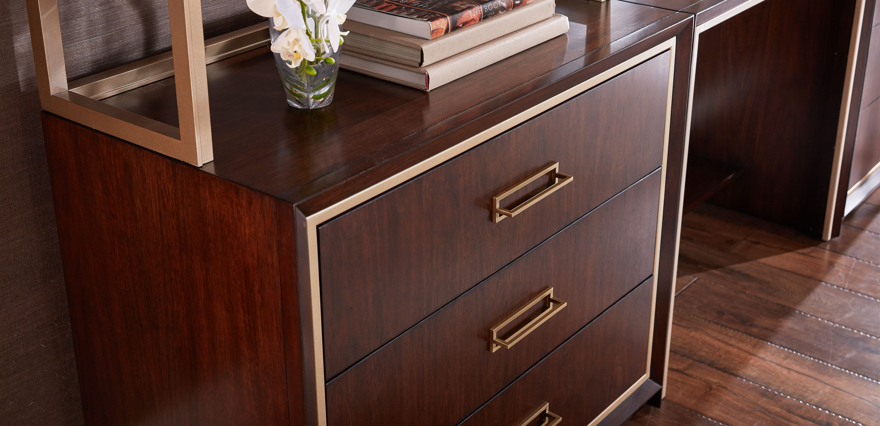 Faraday Classic Three-Drawer Cabinet_9