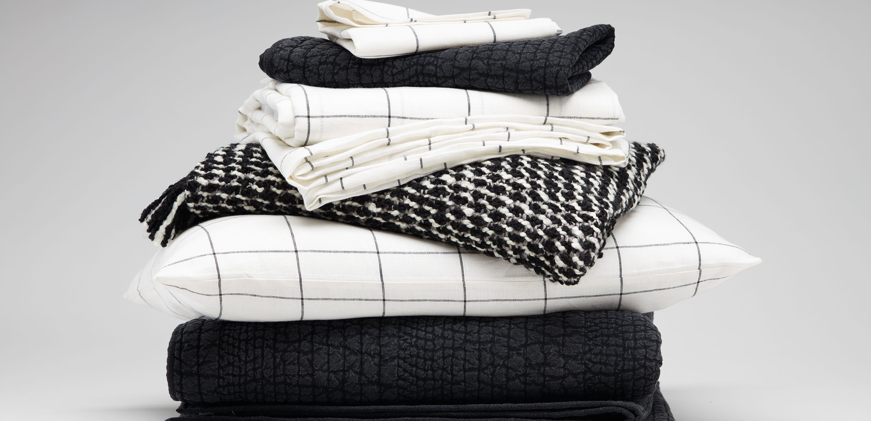 Garment-Dyed Pebble Quilt and Sham_1