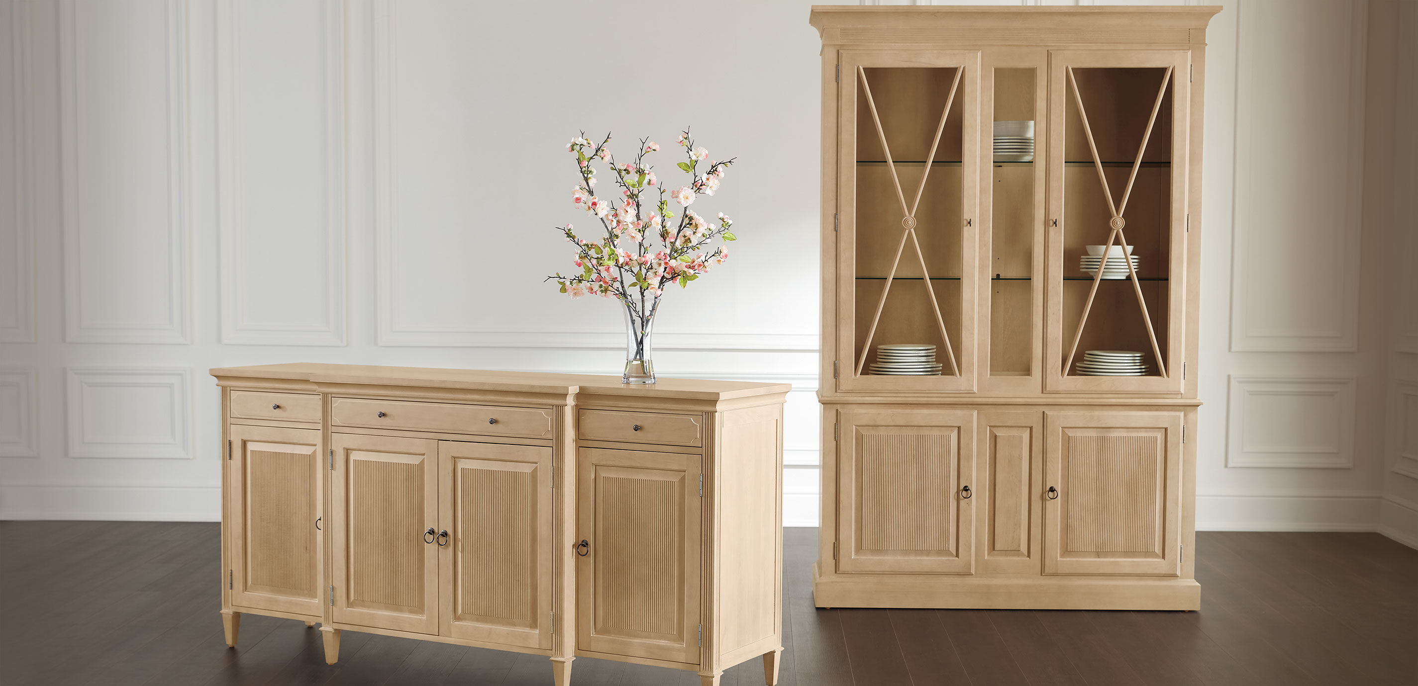 Davos Four-Door Wood Buffet with Breakfront Detail_8