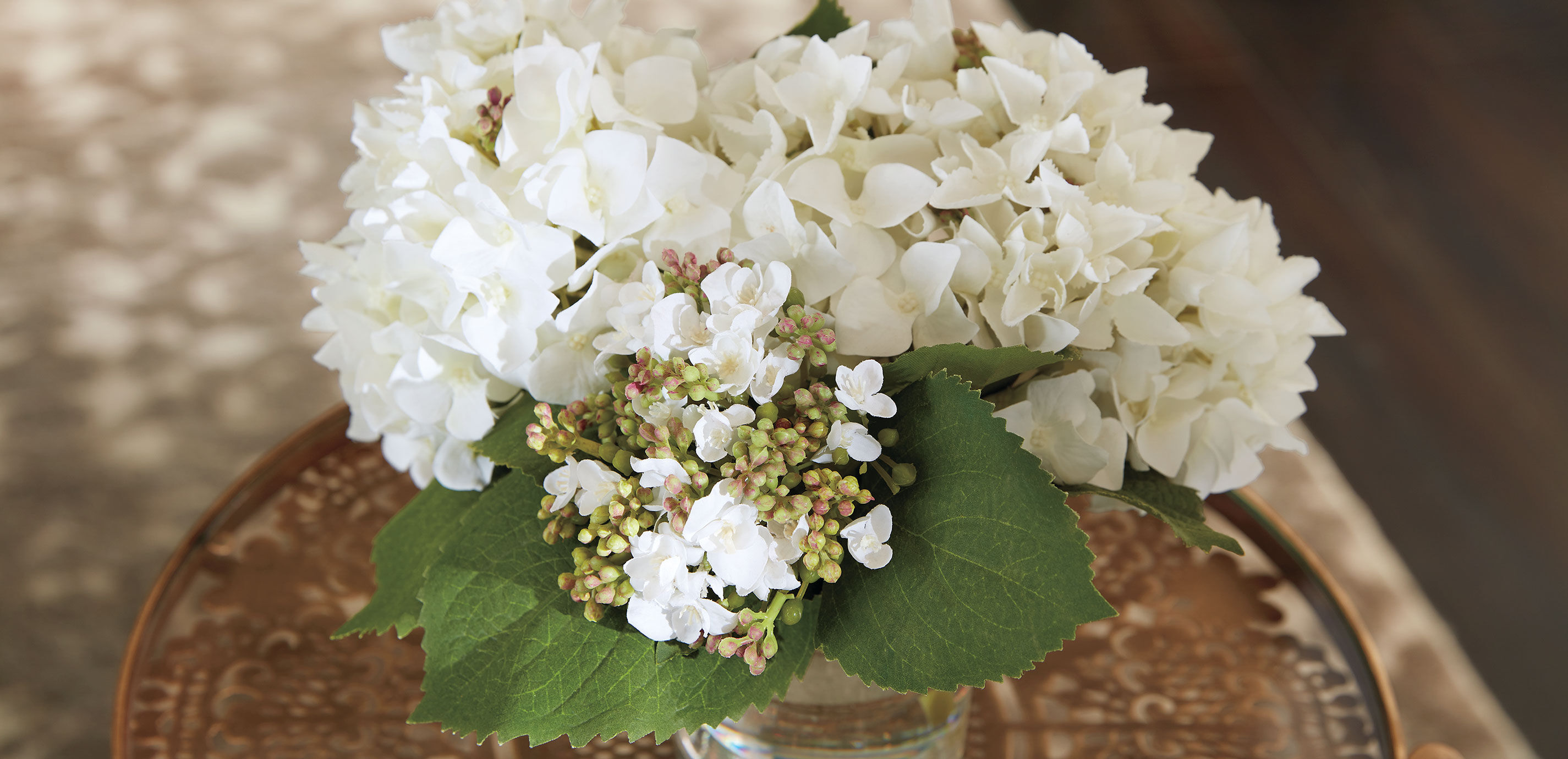 Hydrangea and Buds in Small Glass Vase_5