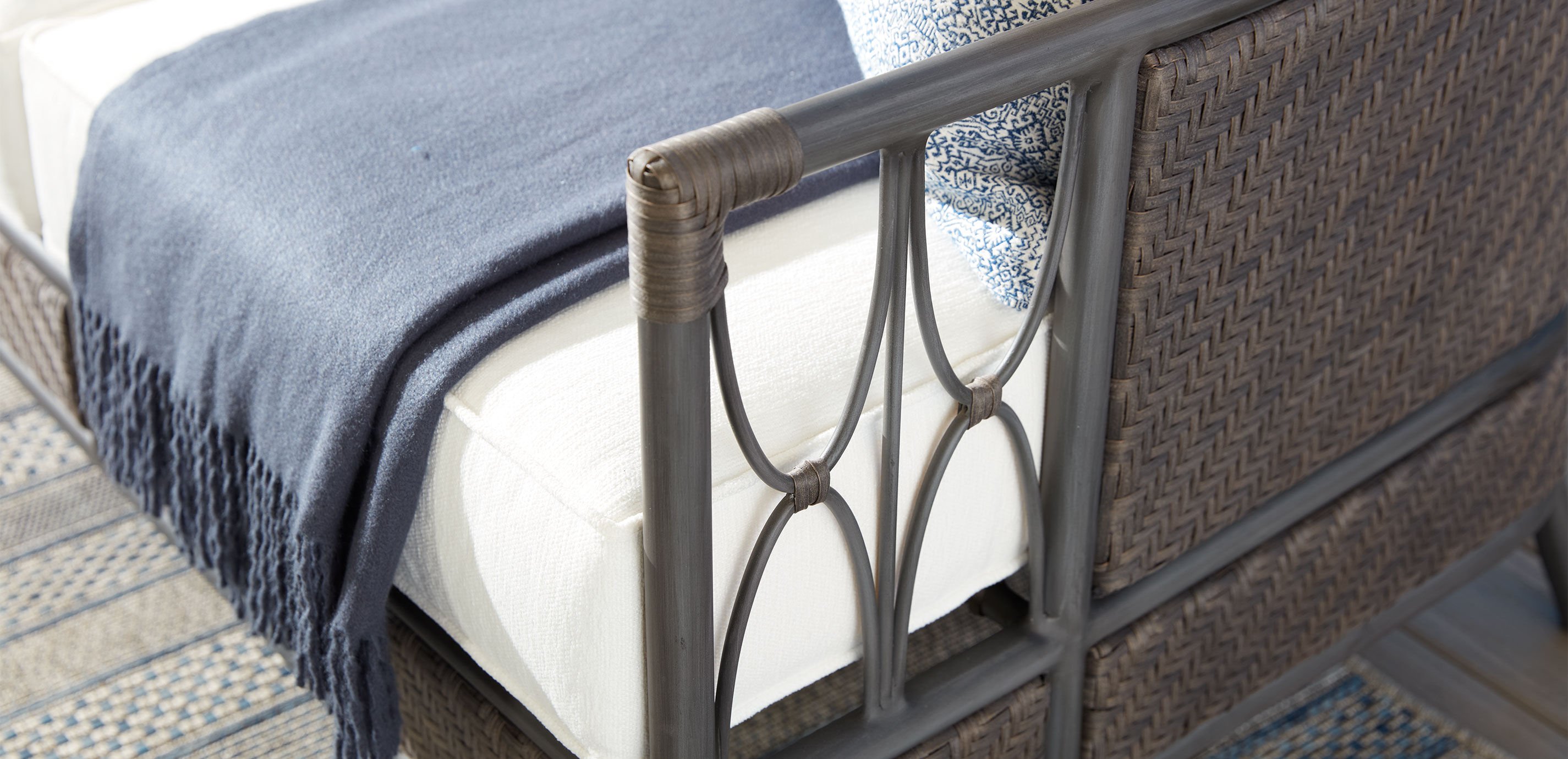 Cape Monaco Outdoor Loveseat_8