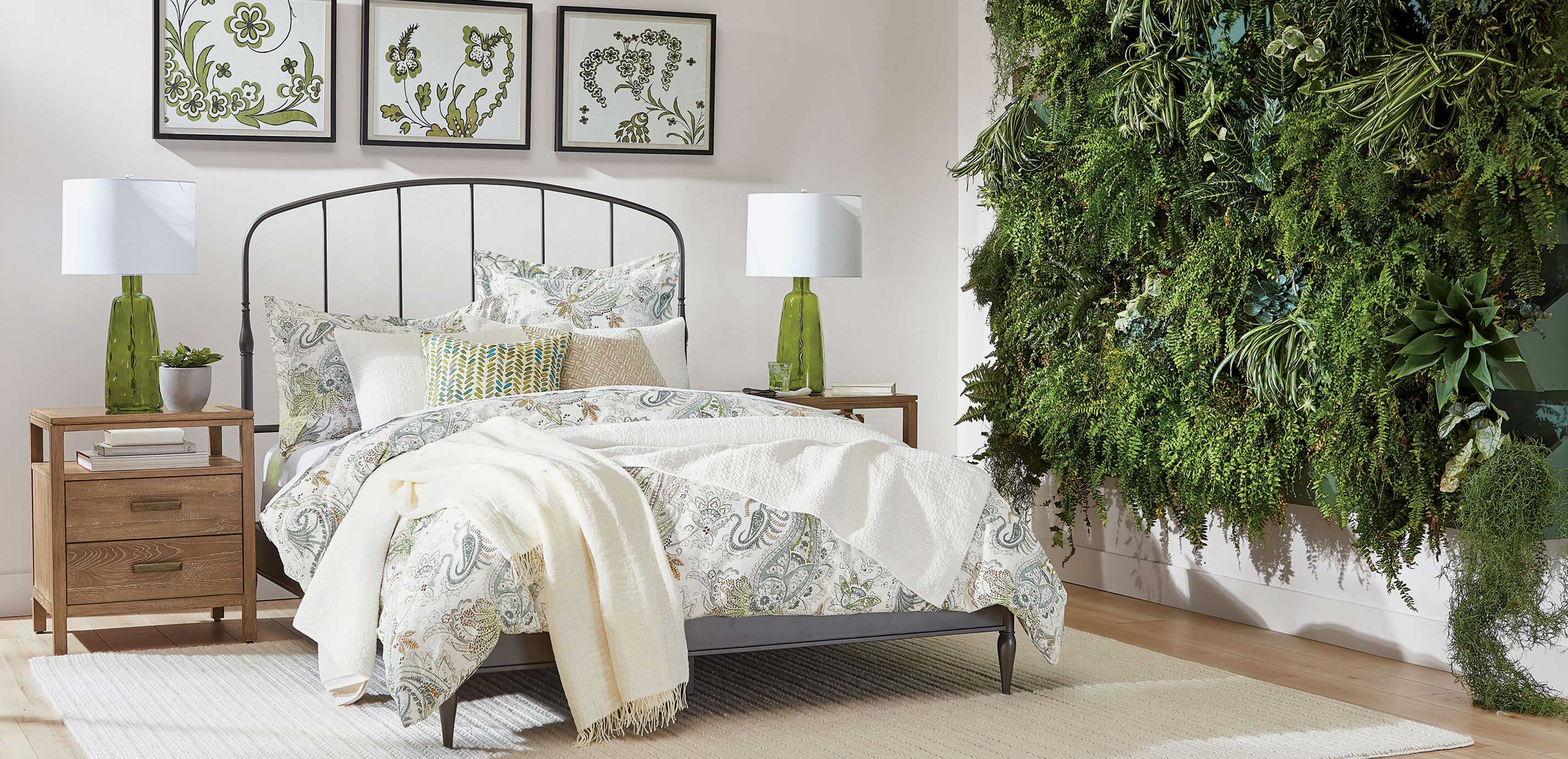 Ethan allen metal bed deals
