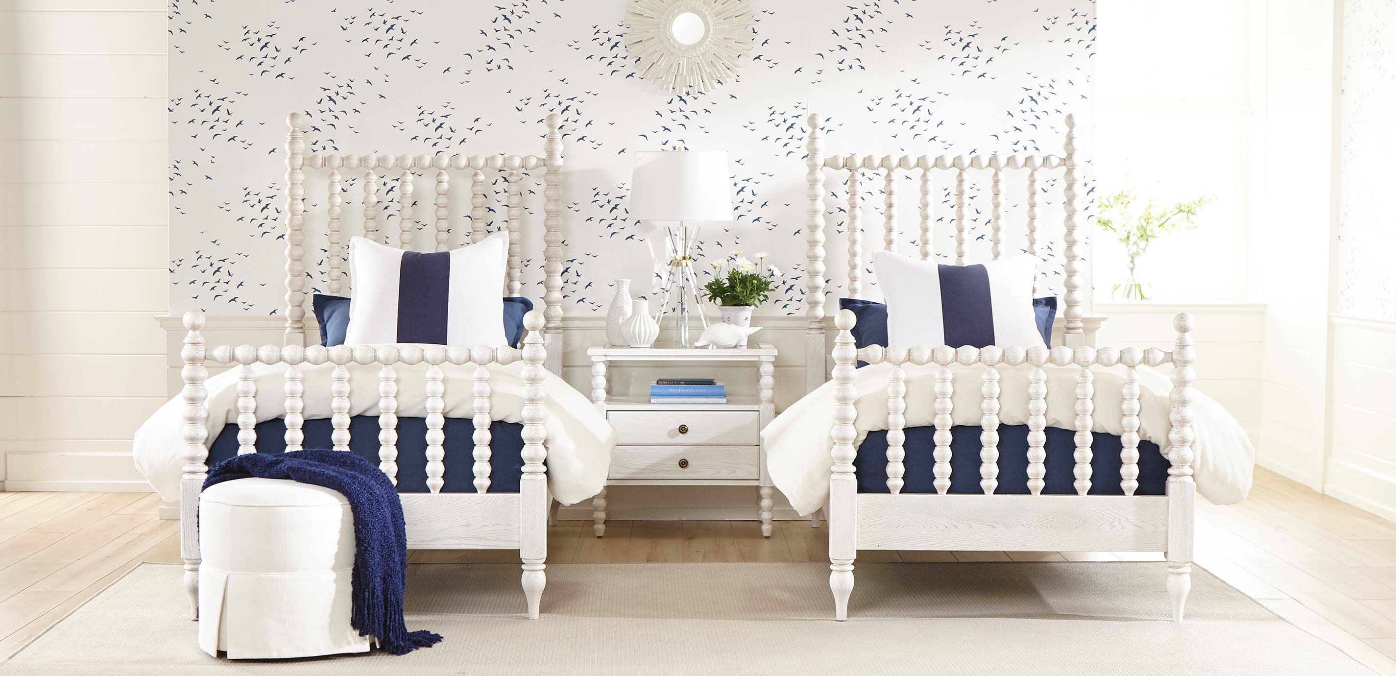 Ethan allen cheap spindle bed