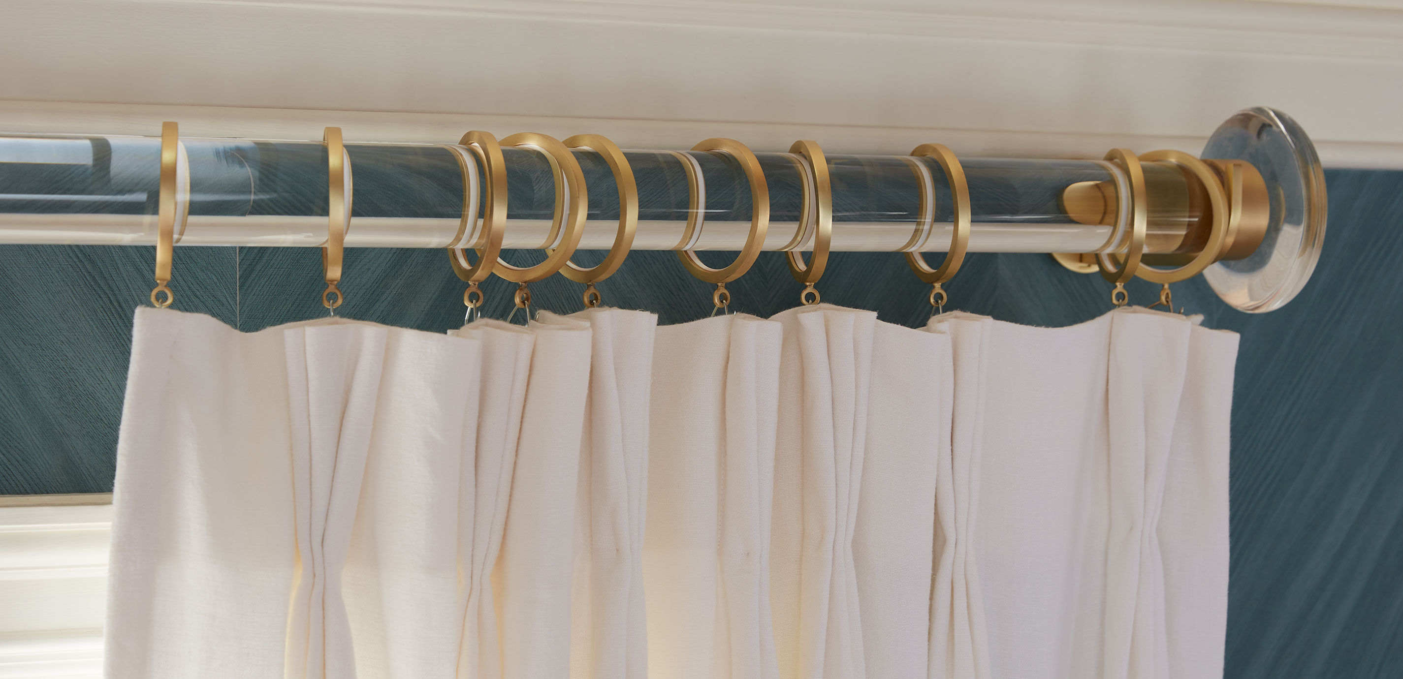 Acrylic Drapery Hardware Set with Sphere Finial_1