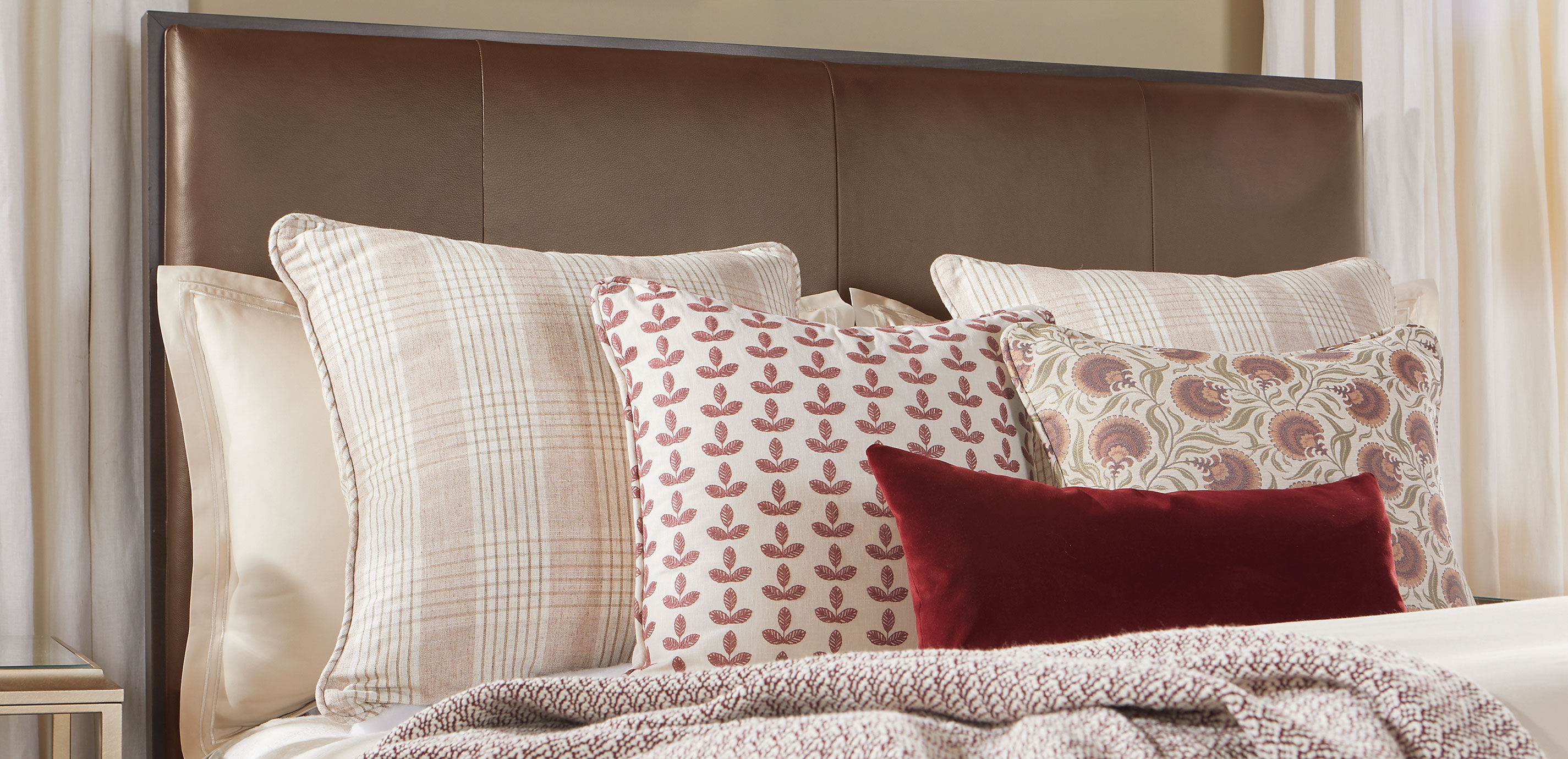 London Mill Plaid Pillow_1