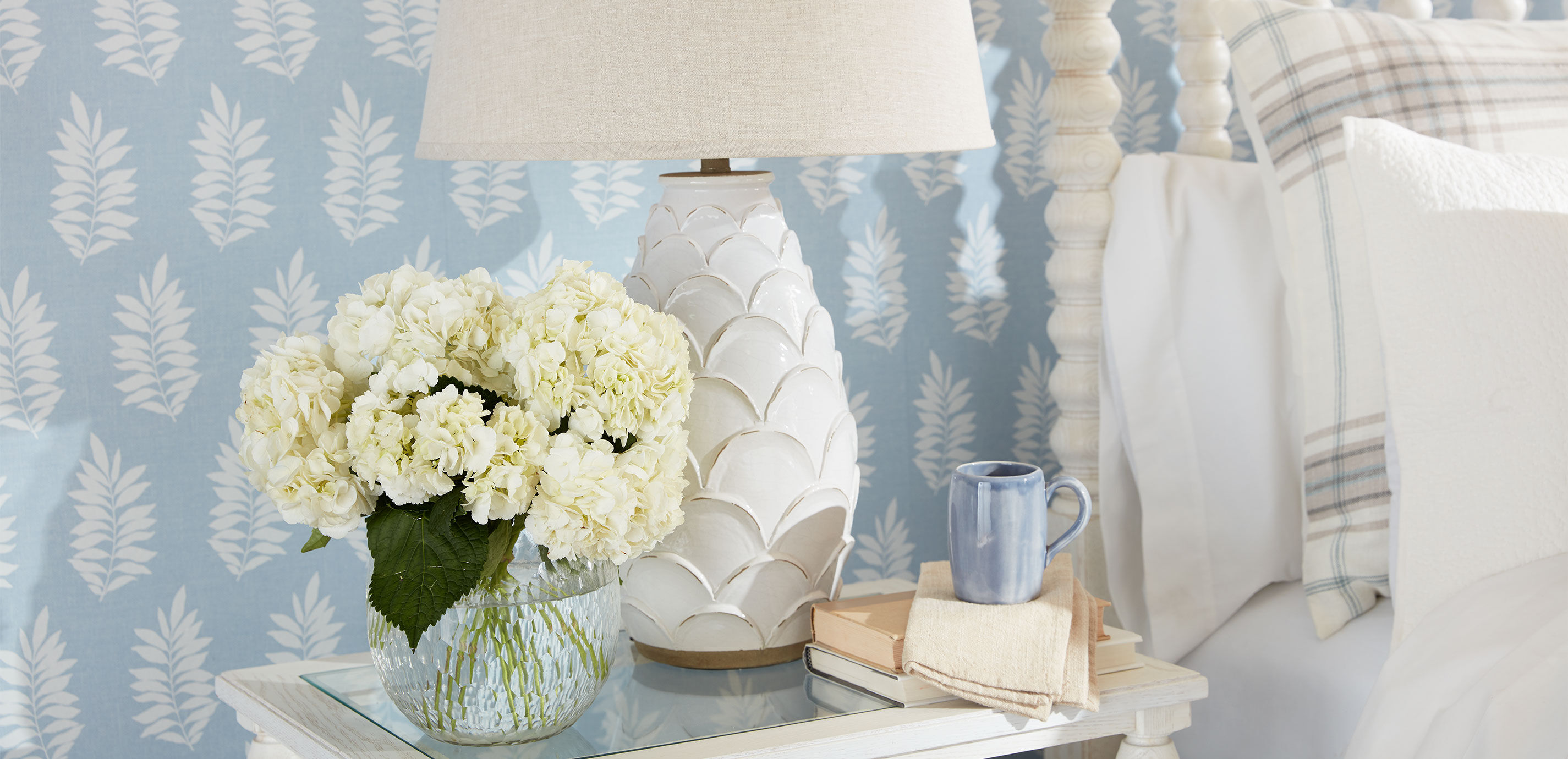 Naveah Clear Cut-Glass Vase_6