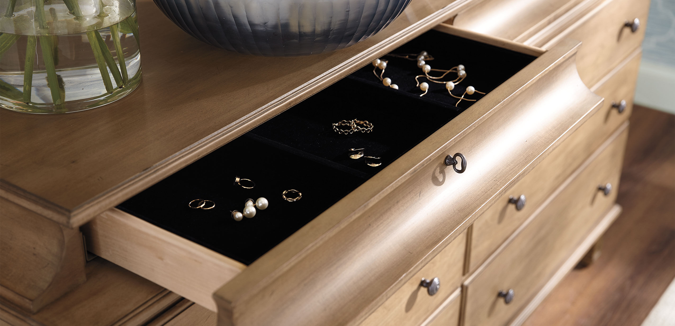 Leora Double Dresser with 6 Drawers | Ethan Allen