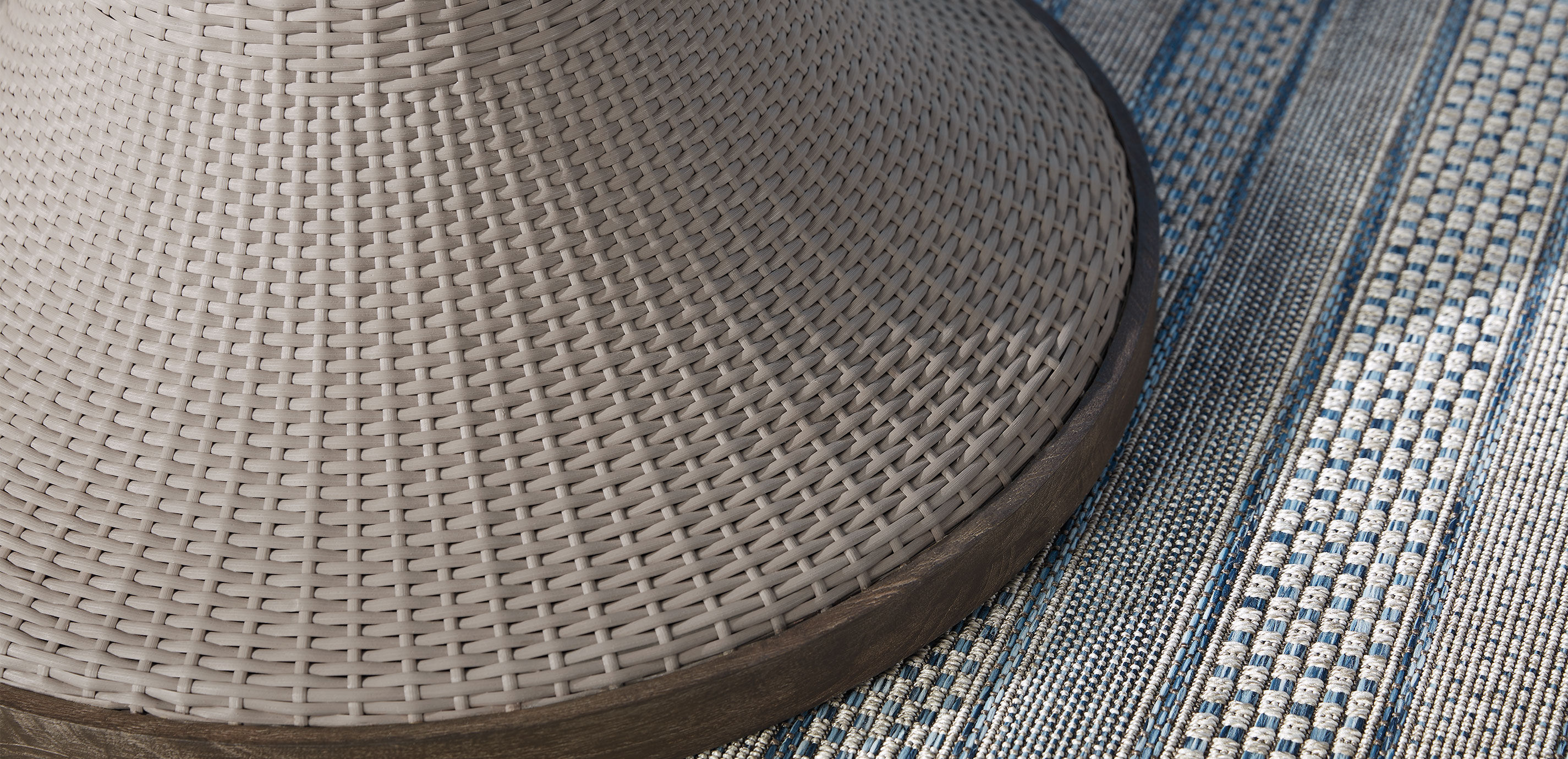 Somerly Round Pedestal Outdoor Dining Table_7