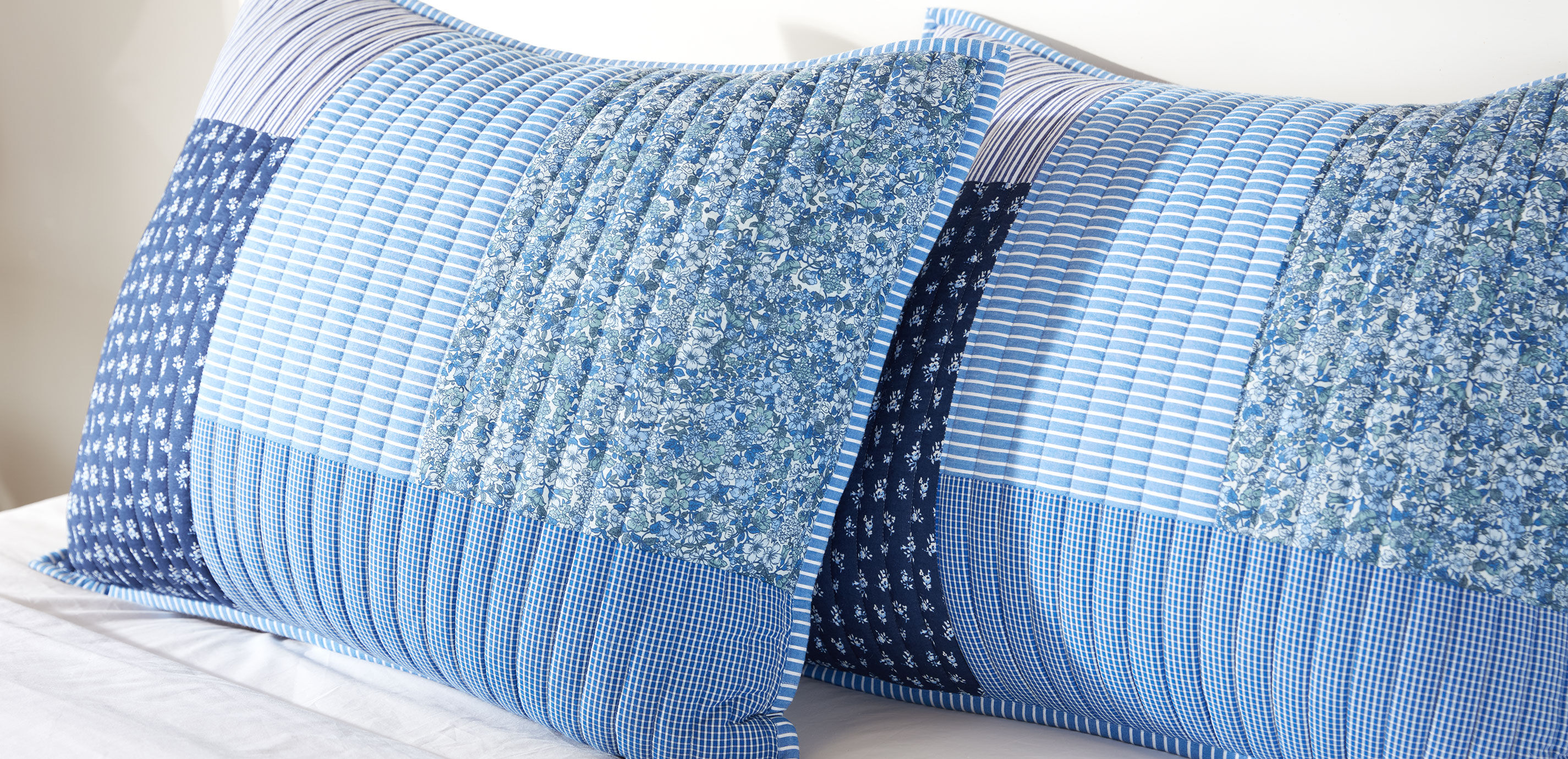 Mixed Patchwork Navy Quilt and Shams Set_3