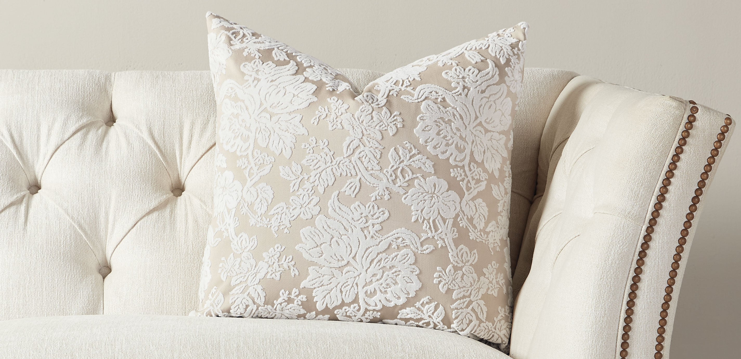 Cut Velvet Damask Pillow_1