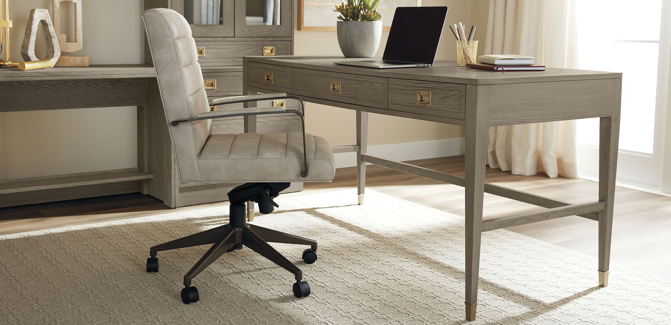 Callum Campaign Desk_5