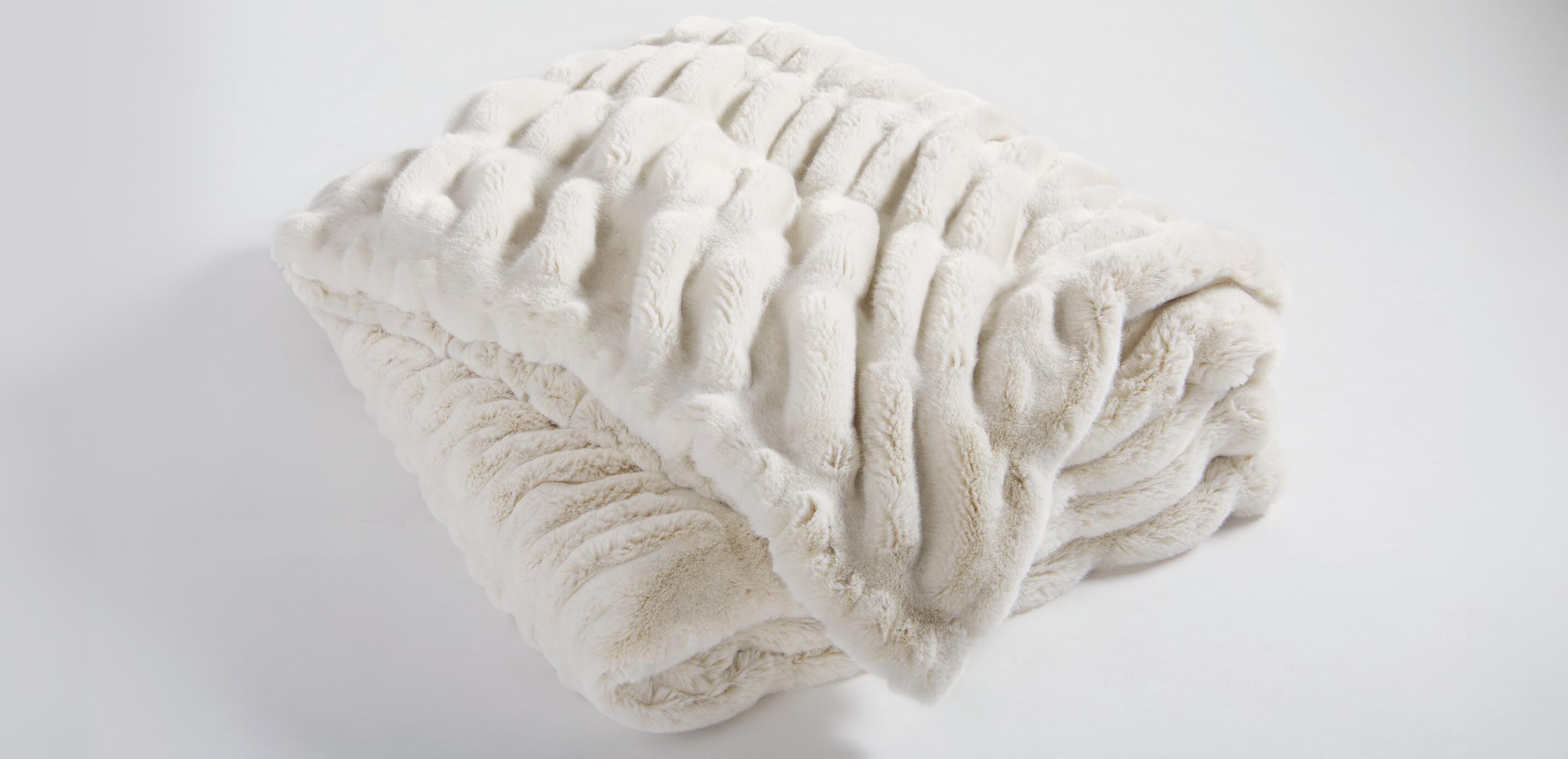 Faux Fur Mink Ruched Throw_1