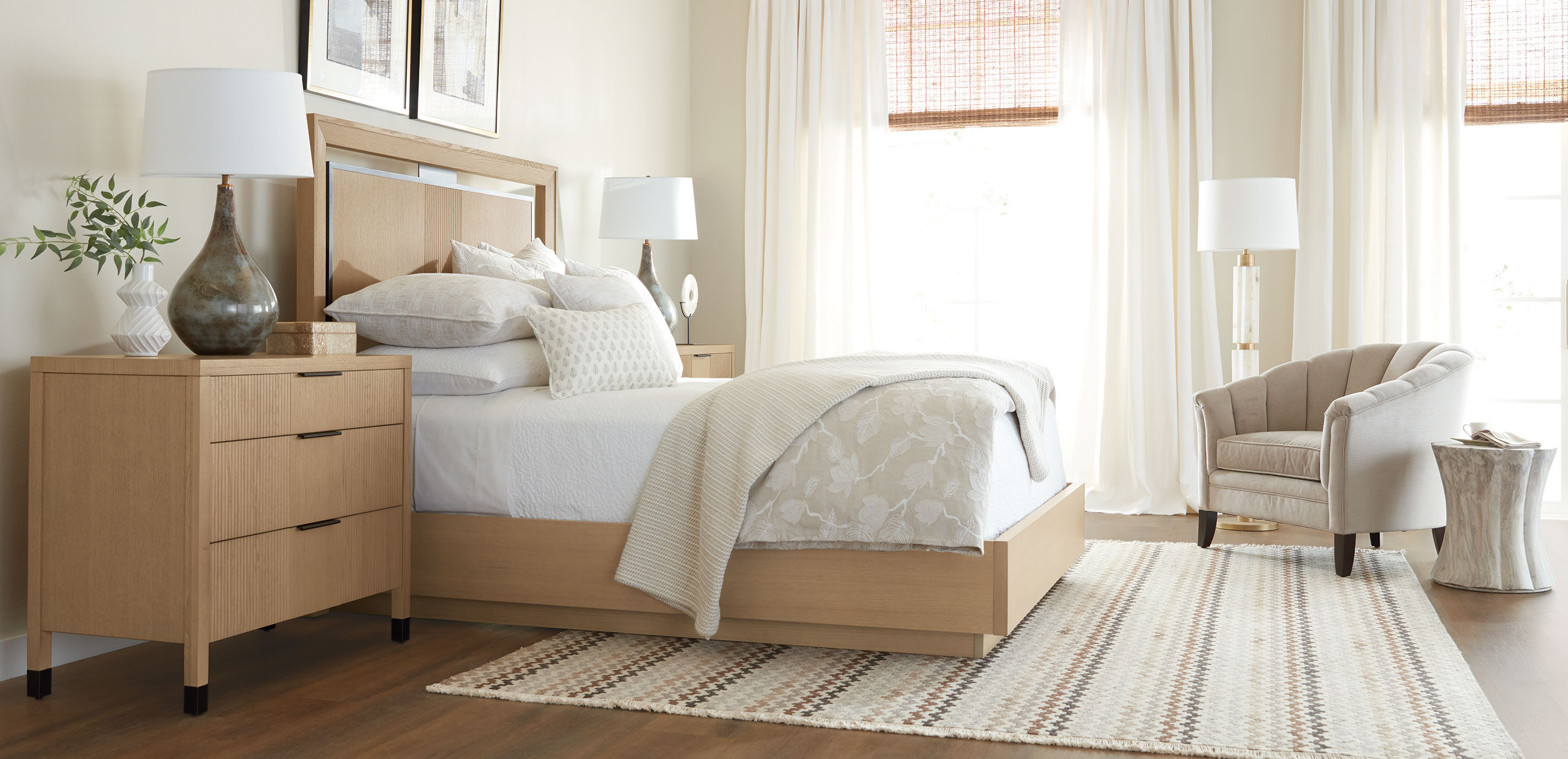 Valermo Three-Drawer Chest_10